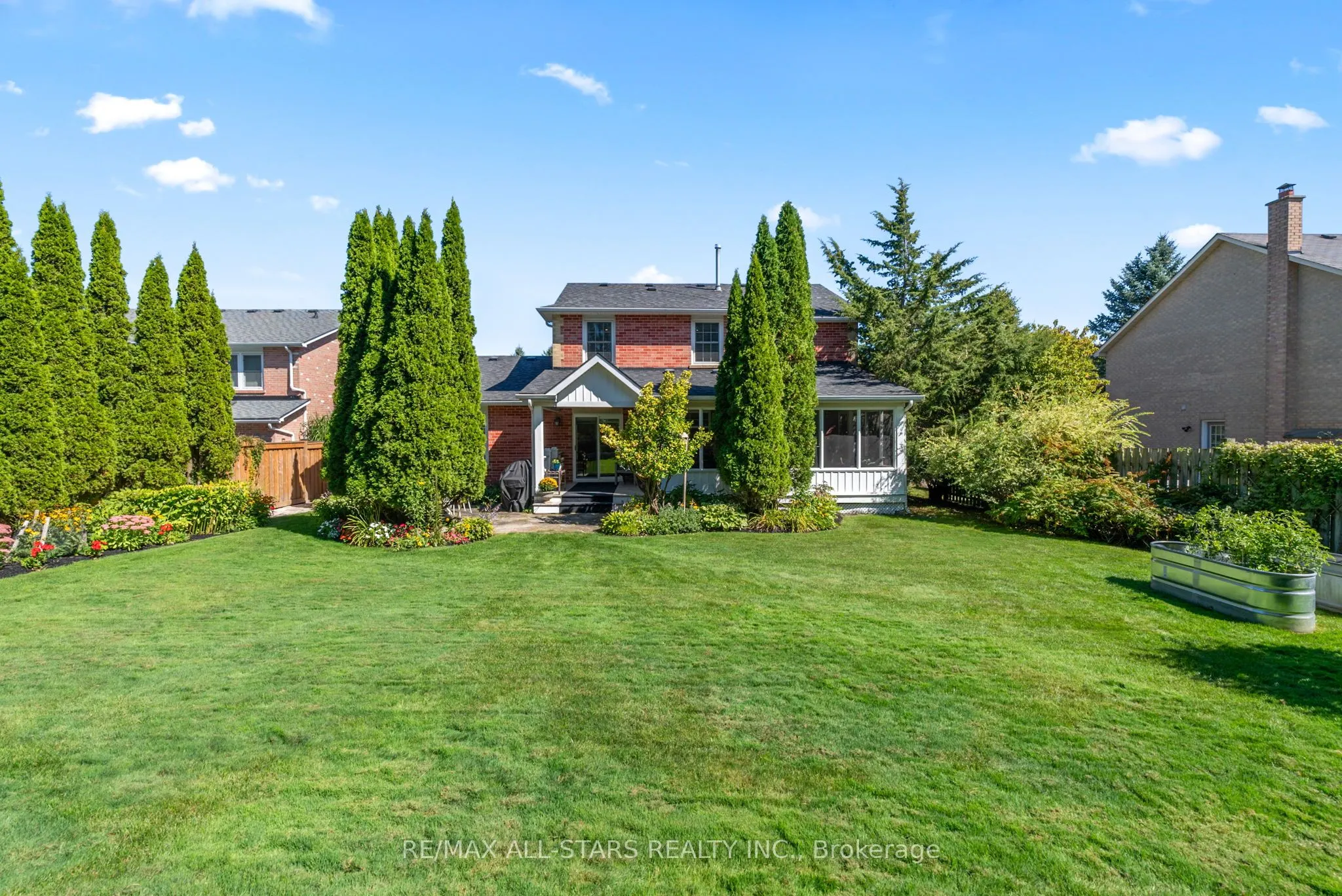 24 Colonel Sharpe Crescent