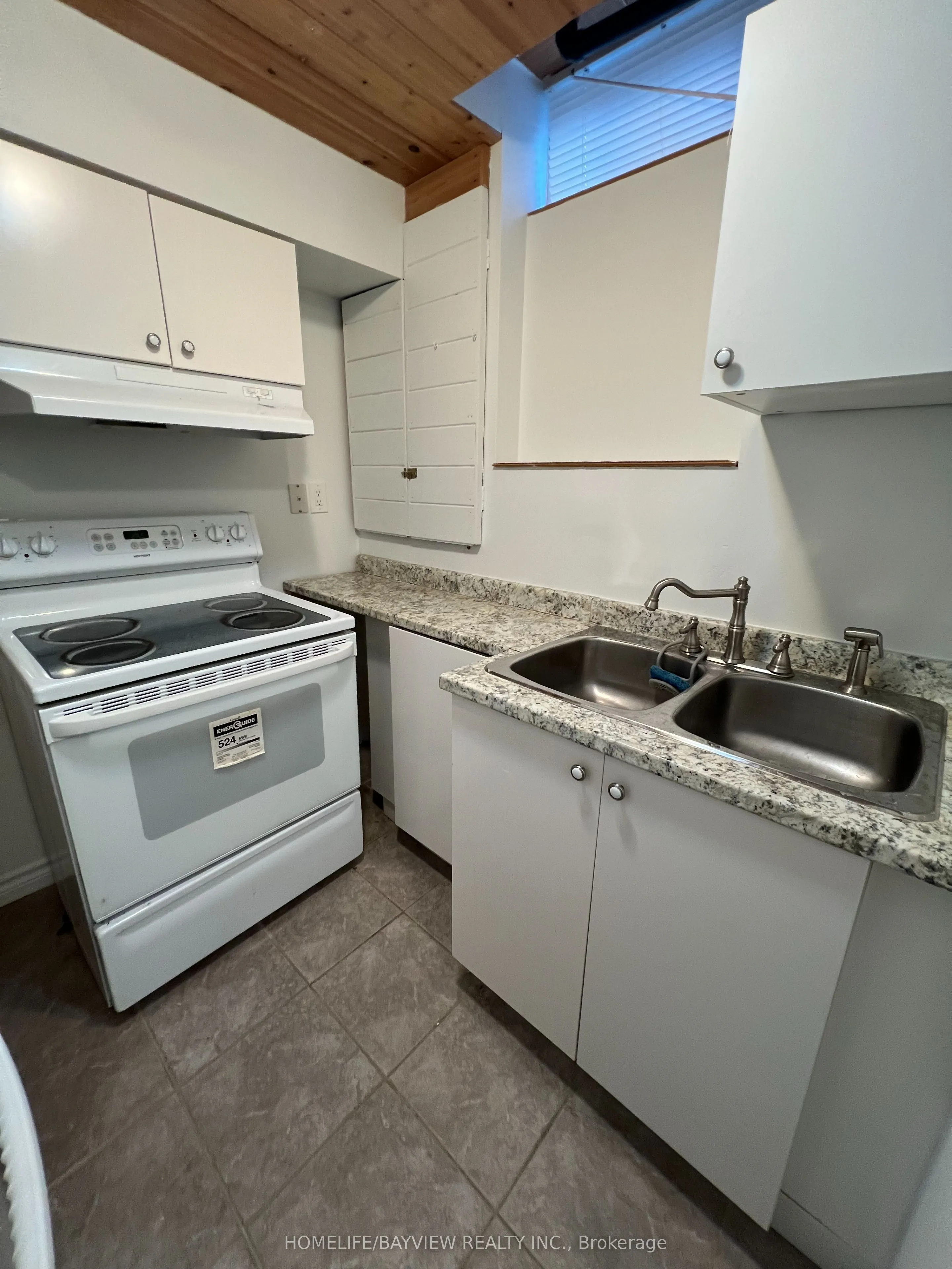 379 Carruthers Avenue, #BMNT