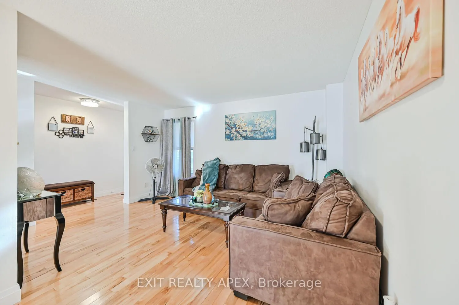 138 Heydon Avenue E