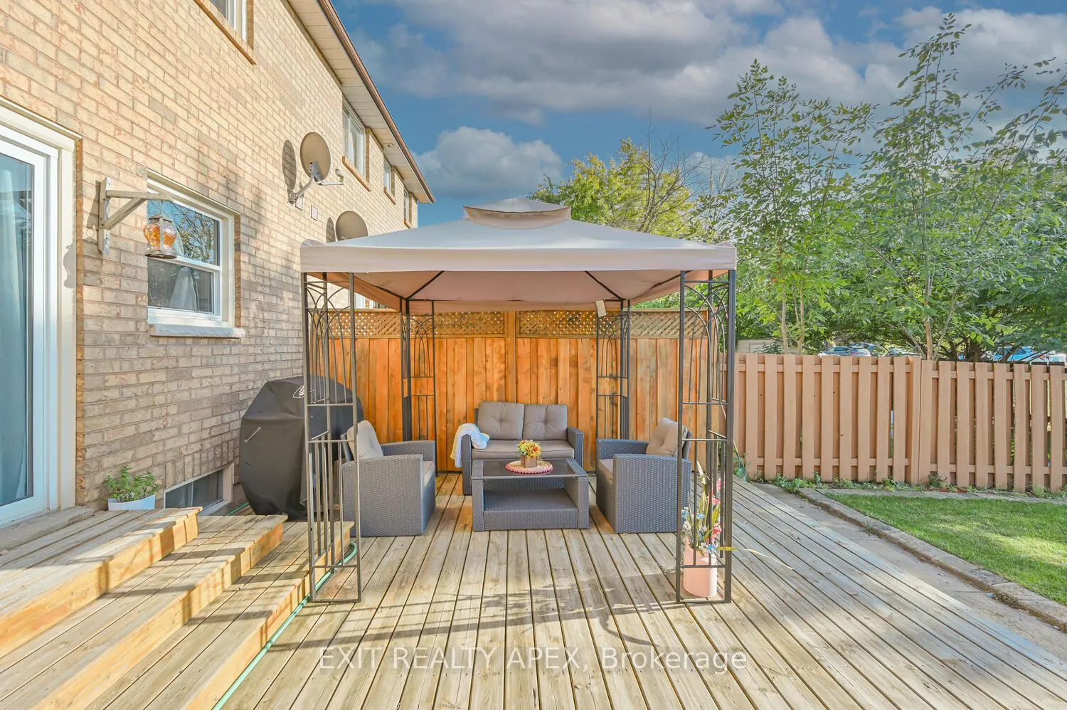 138 Heydon Avenue E