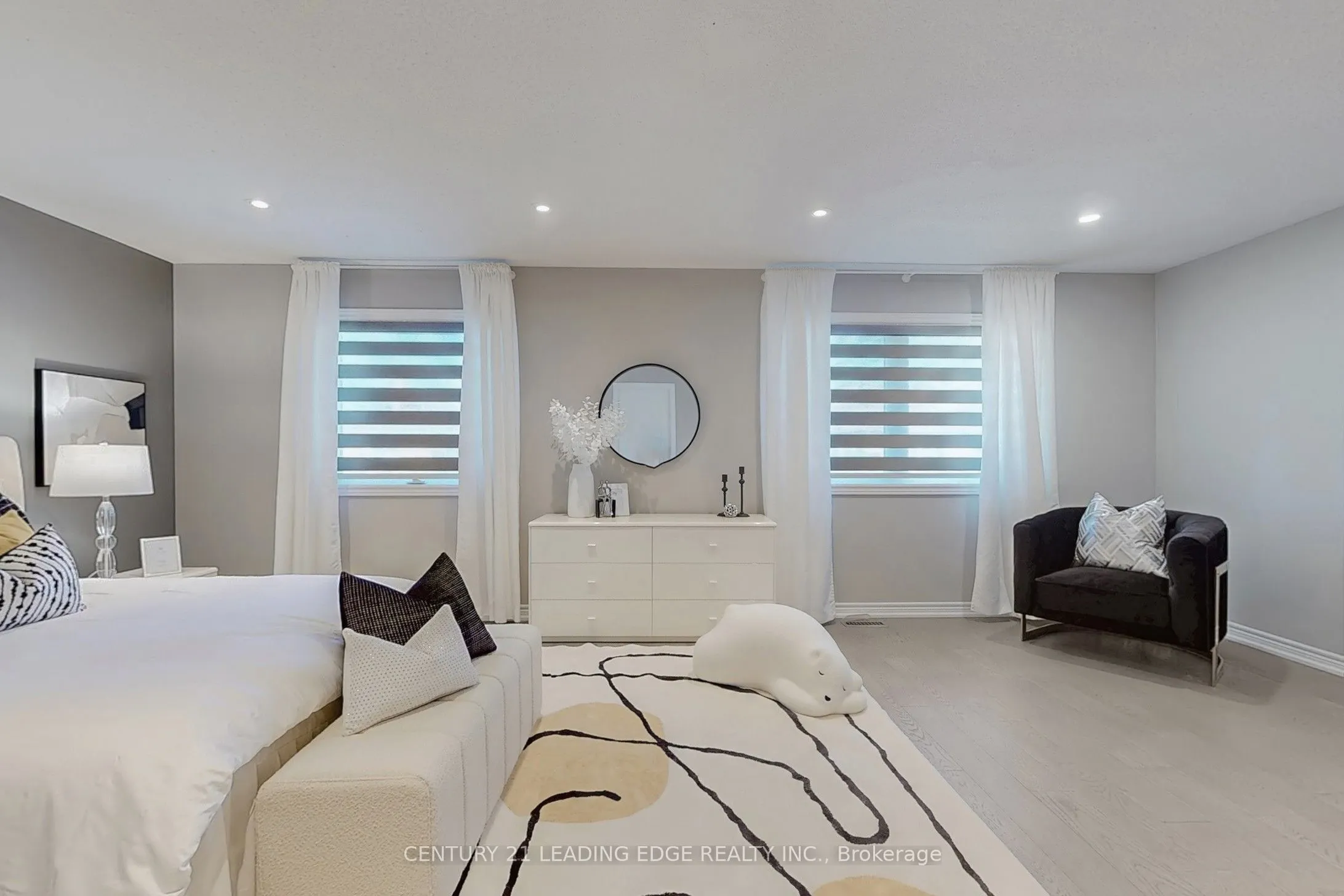 10 MACRILL Road