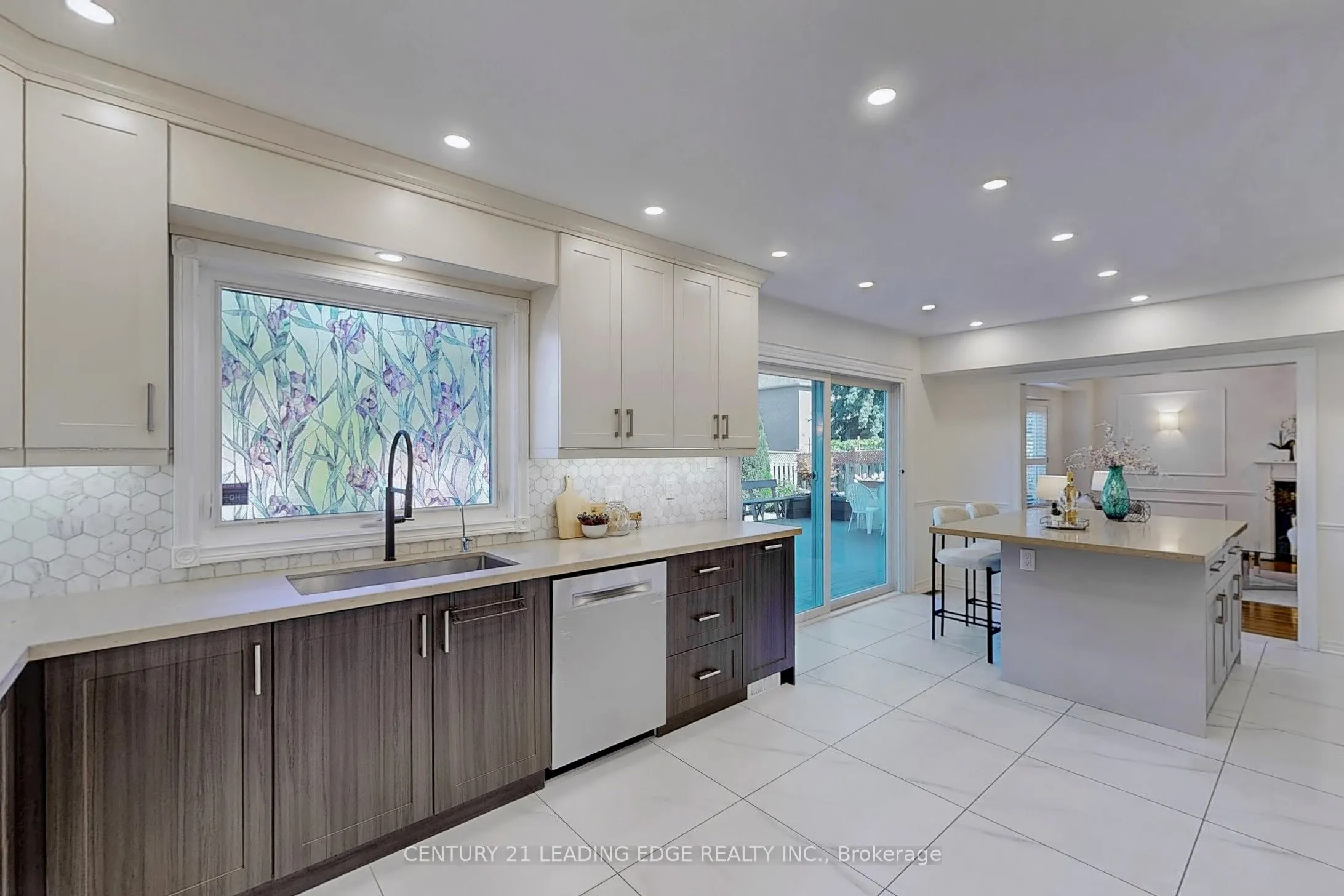 10 MACRILL Road