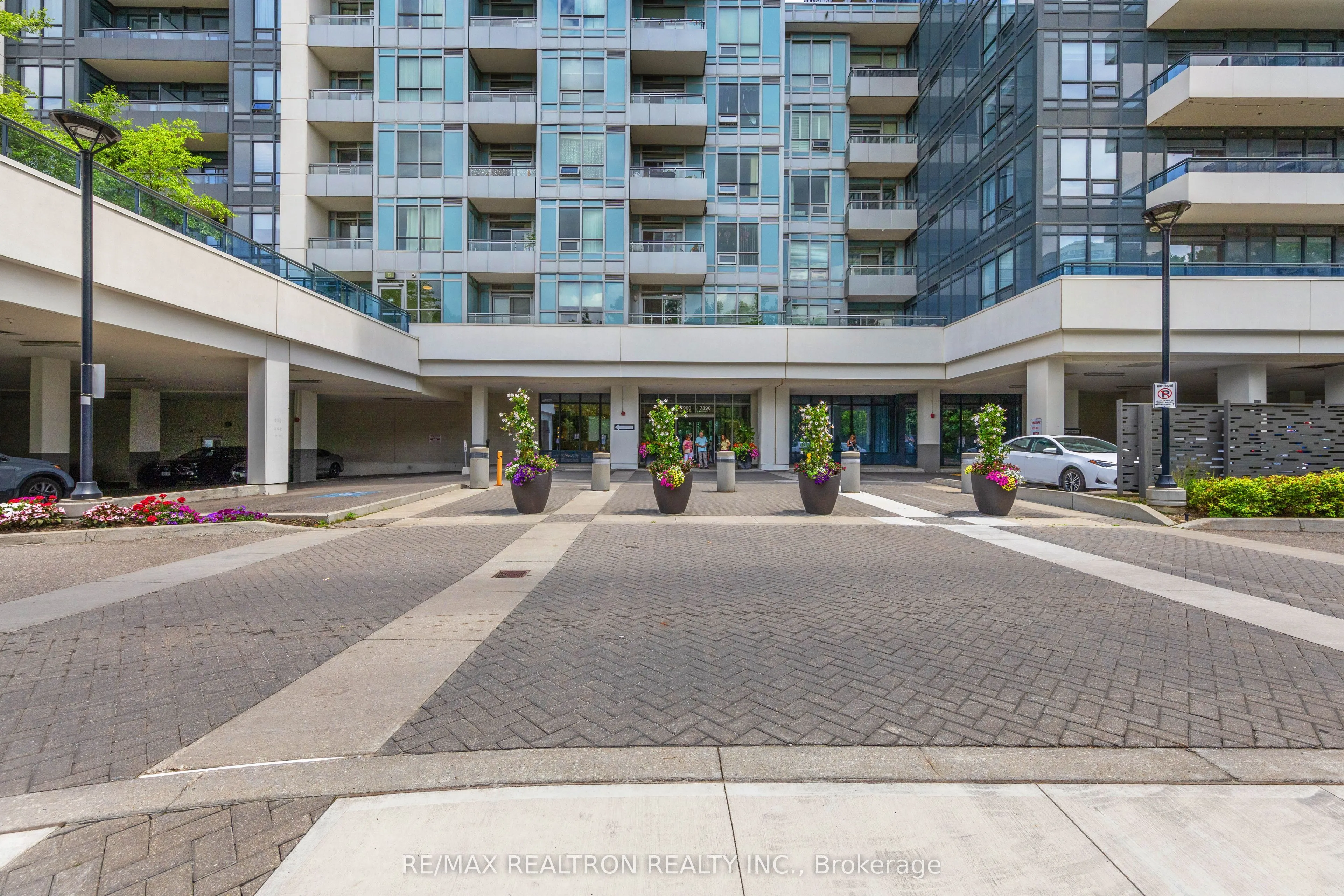 7890 Bathurst Street, #1206
