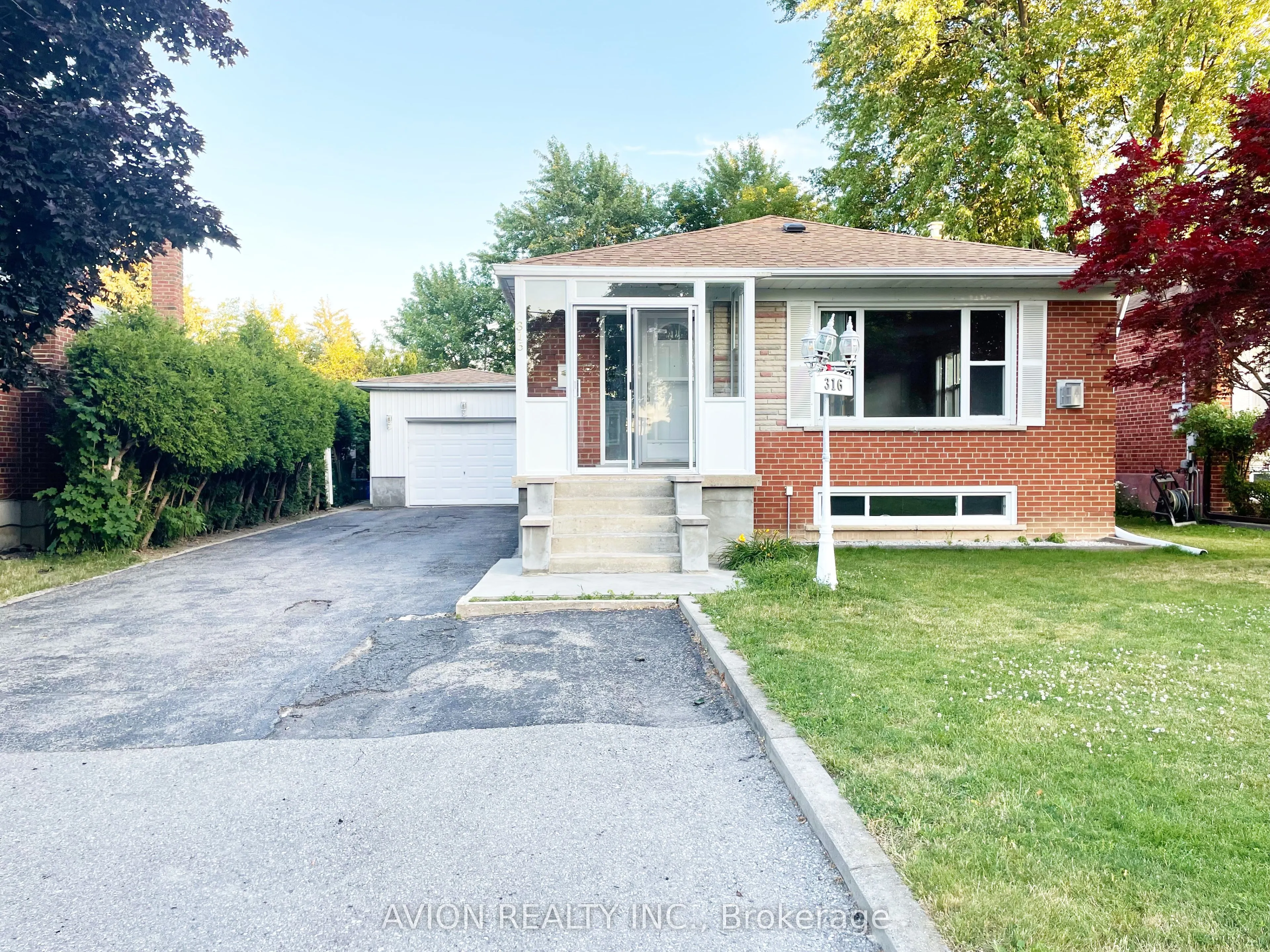 316 Gells Road, #Upper
