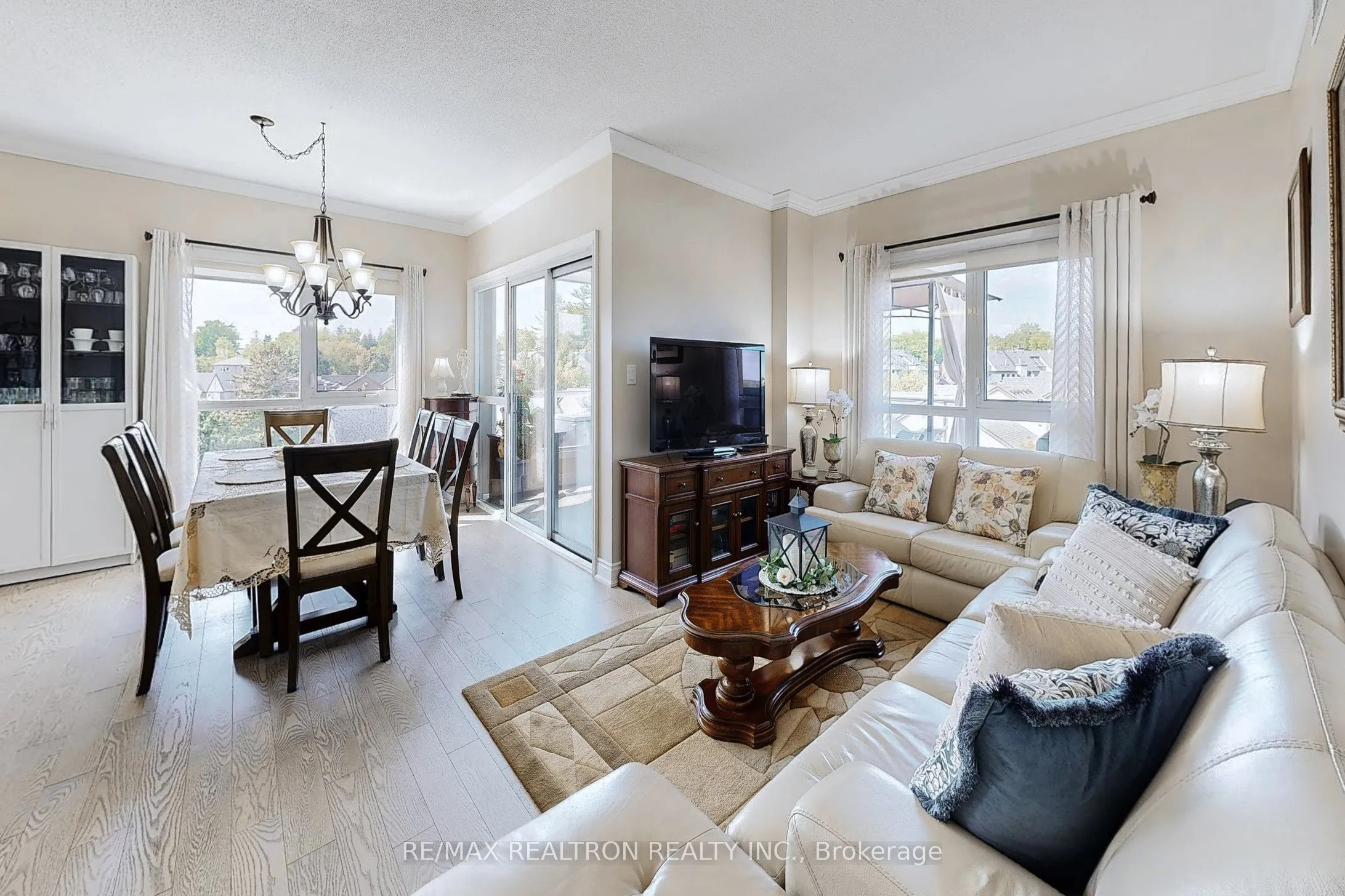 160 Woodbridge Avenue, #PH609