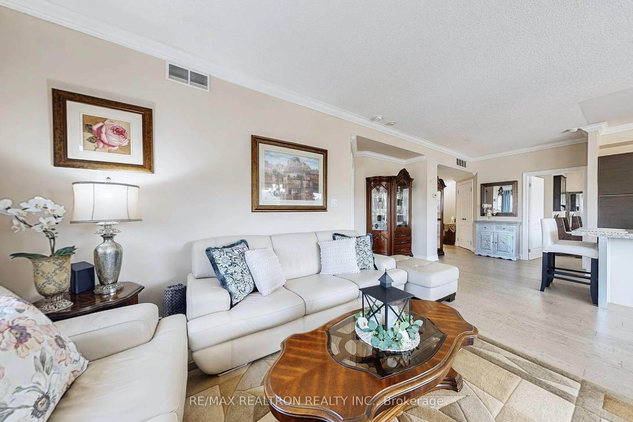 160 Woodbridge Avenue, #PH609
