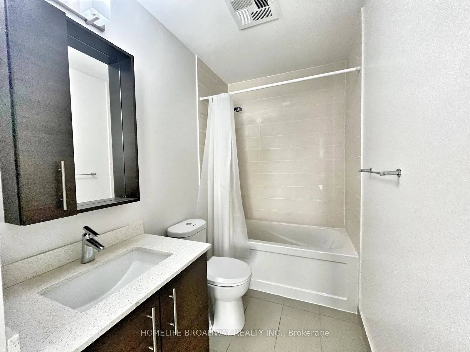 325 South Park Road, #905
