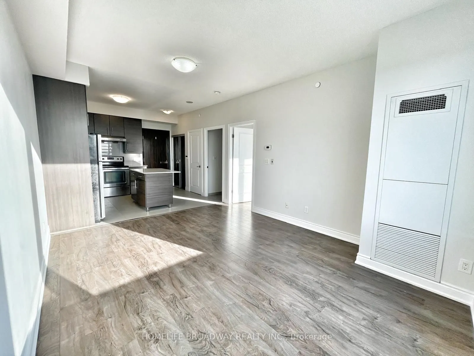 325 South Park Road, #905