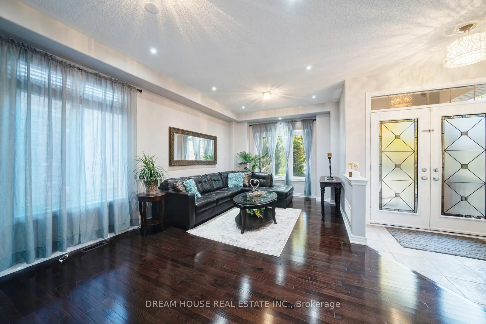 20 Heather Drive