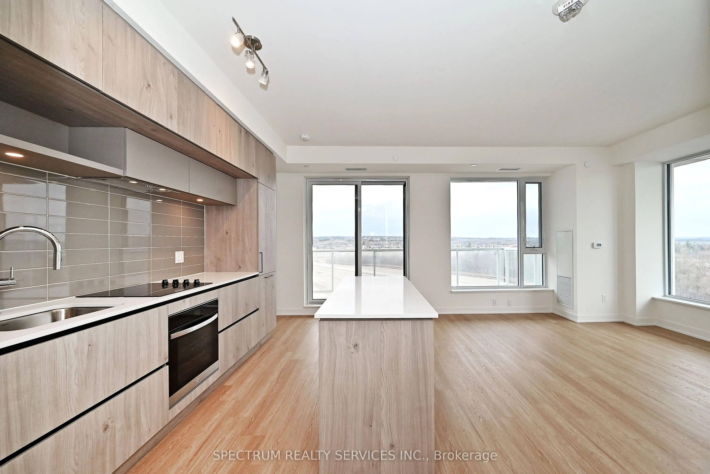 2 David Eyer Road, #1029