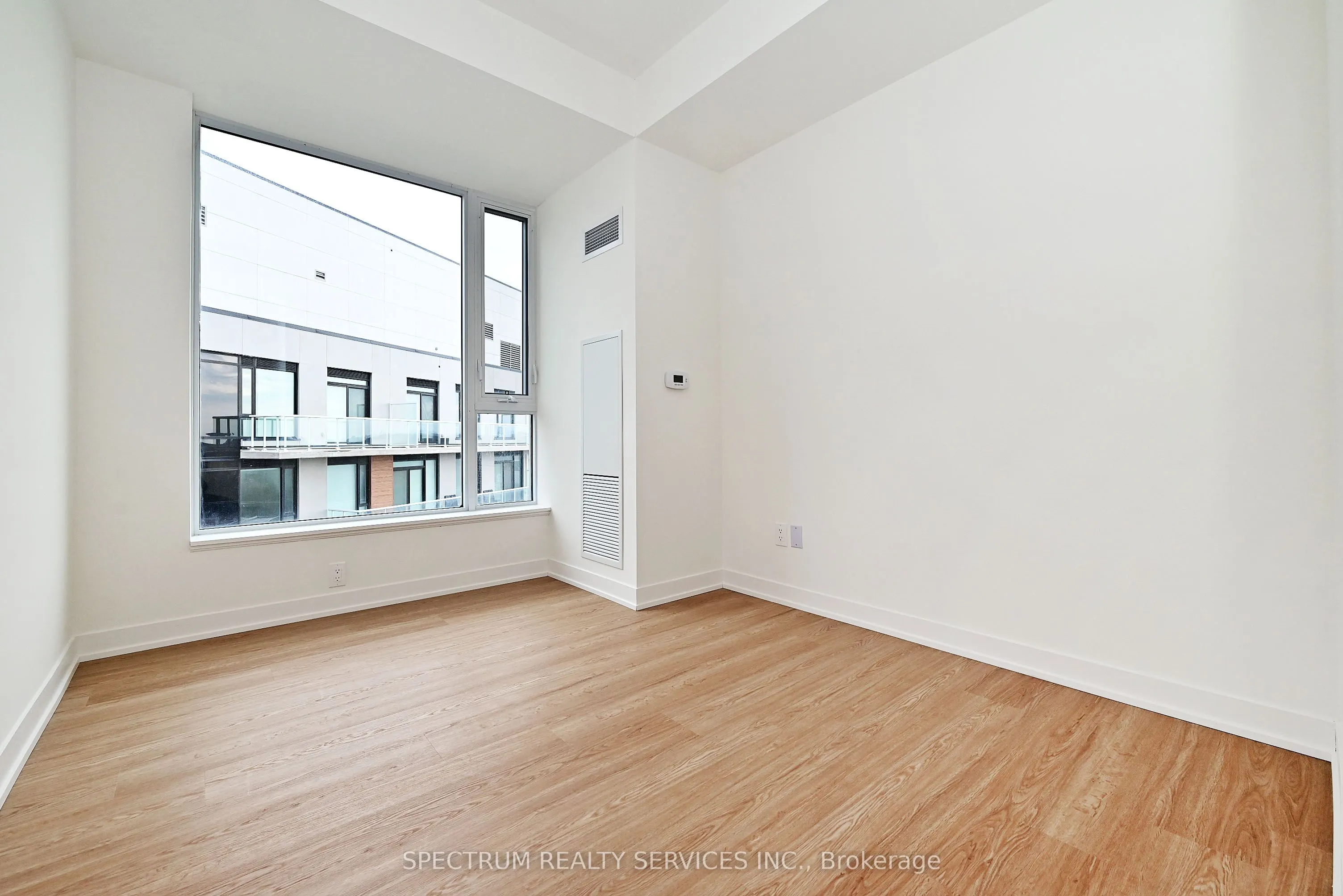 2 David Eyer Road, #1029