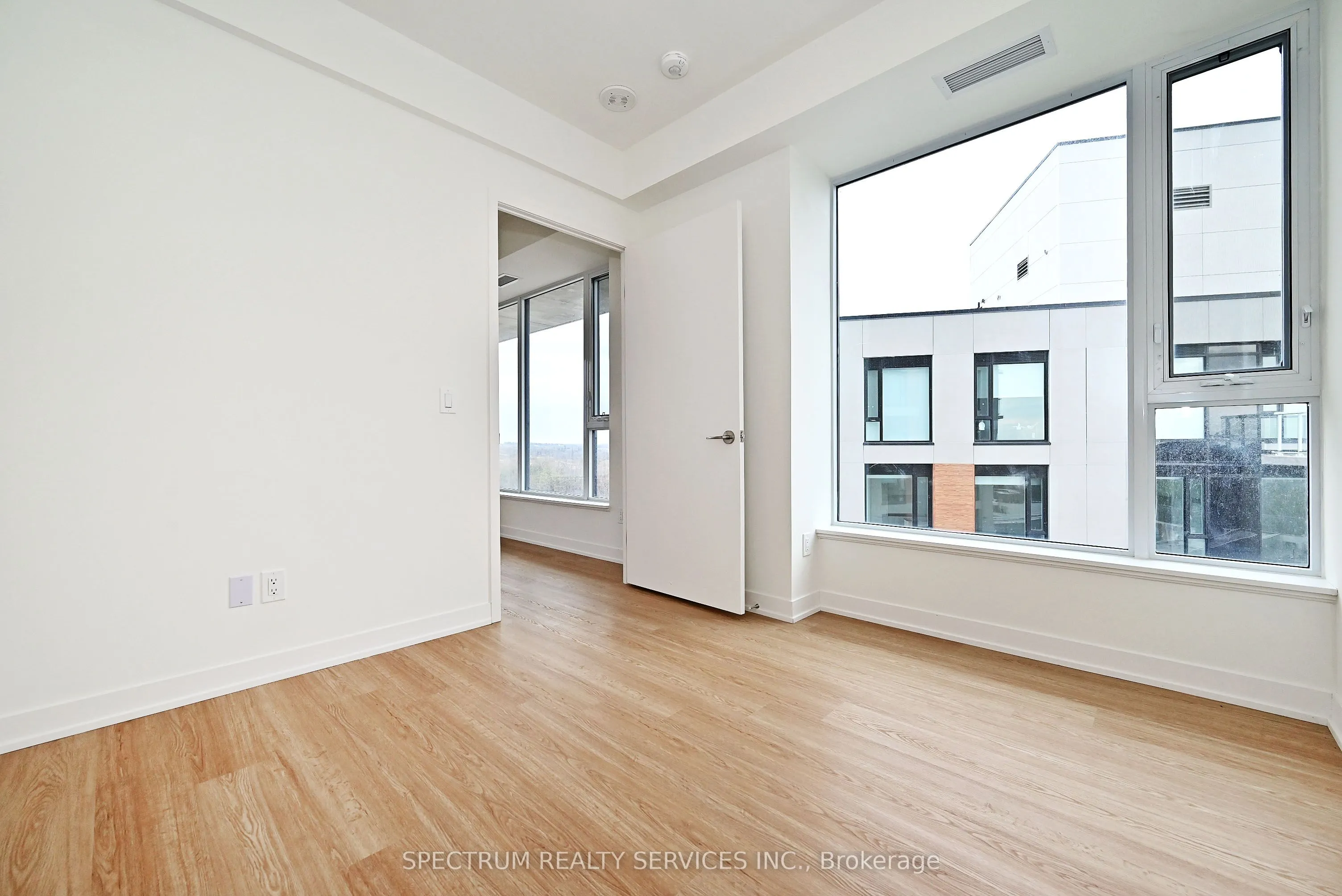 2 David Eyer Road, #1029