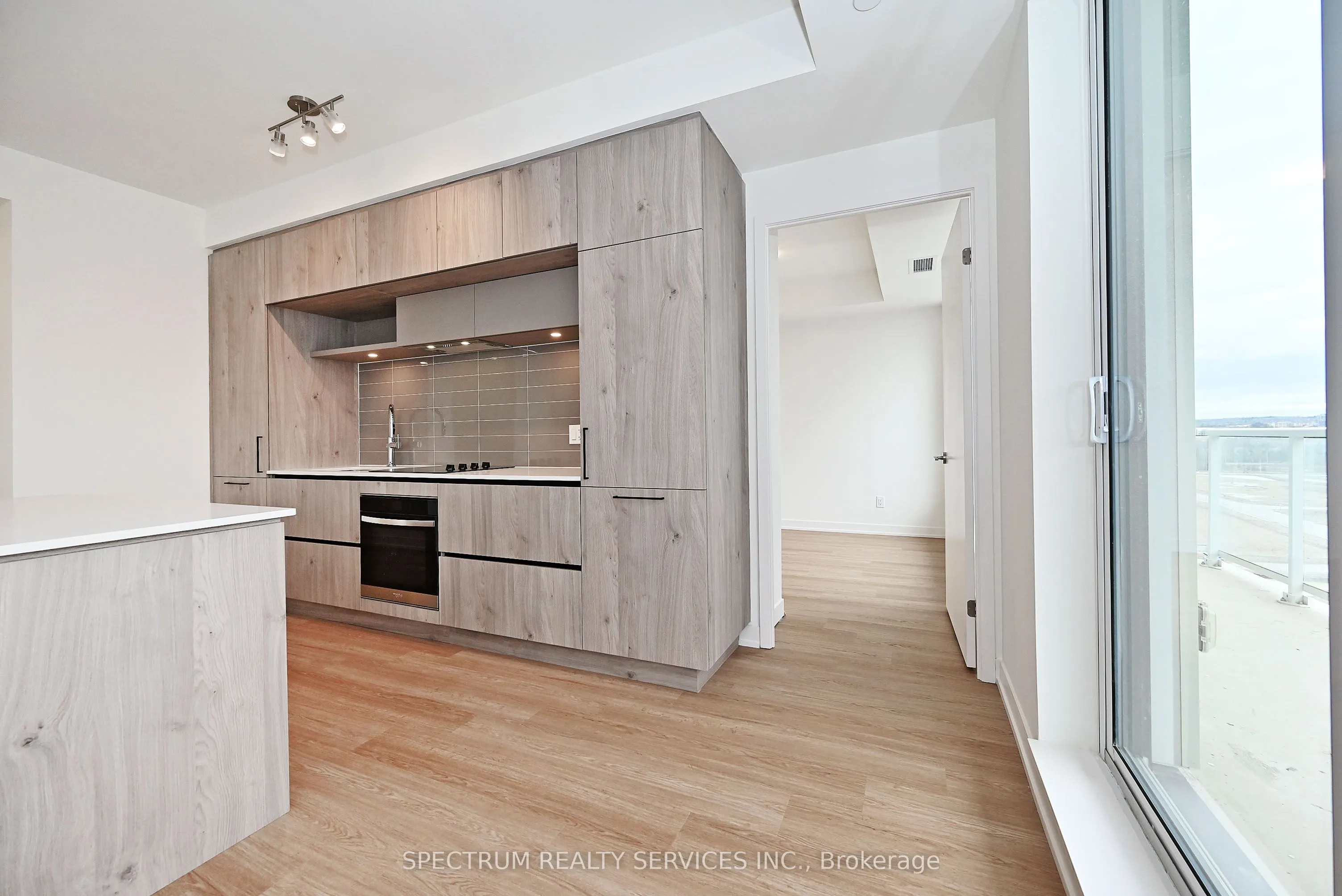 2 David Eyer Road, #1029
