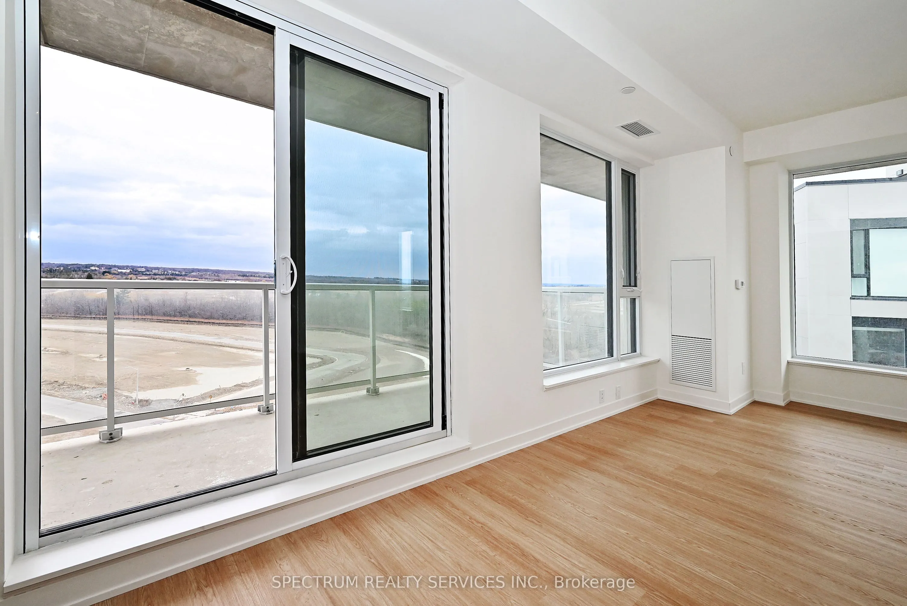 2 David Eyer Road, #1029