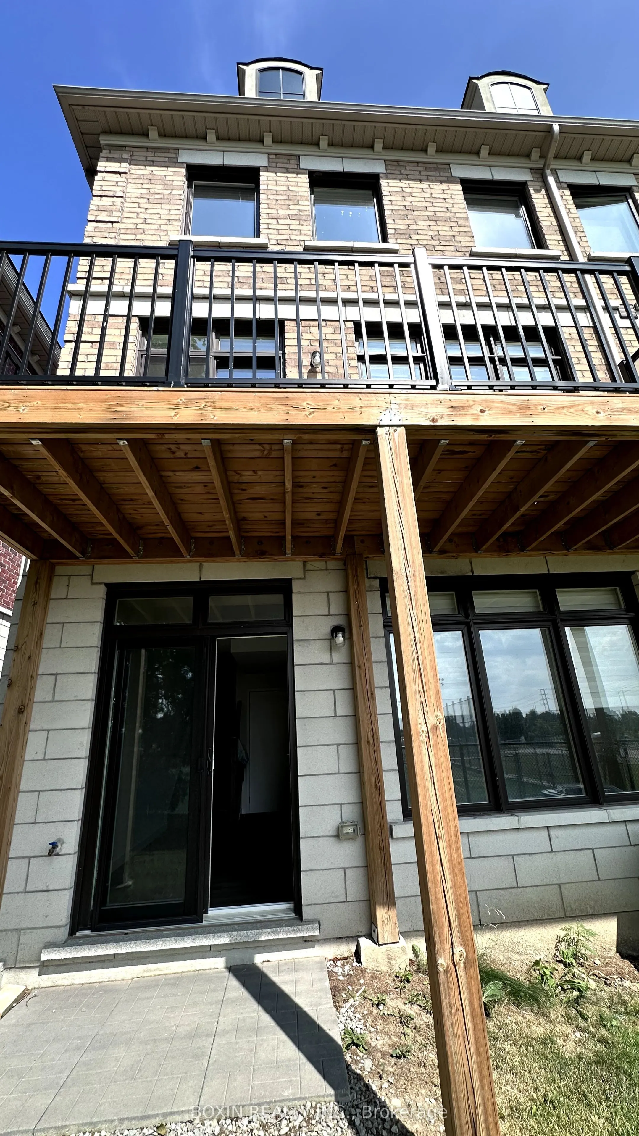 30 Seacoasts Circle