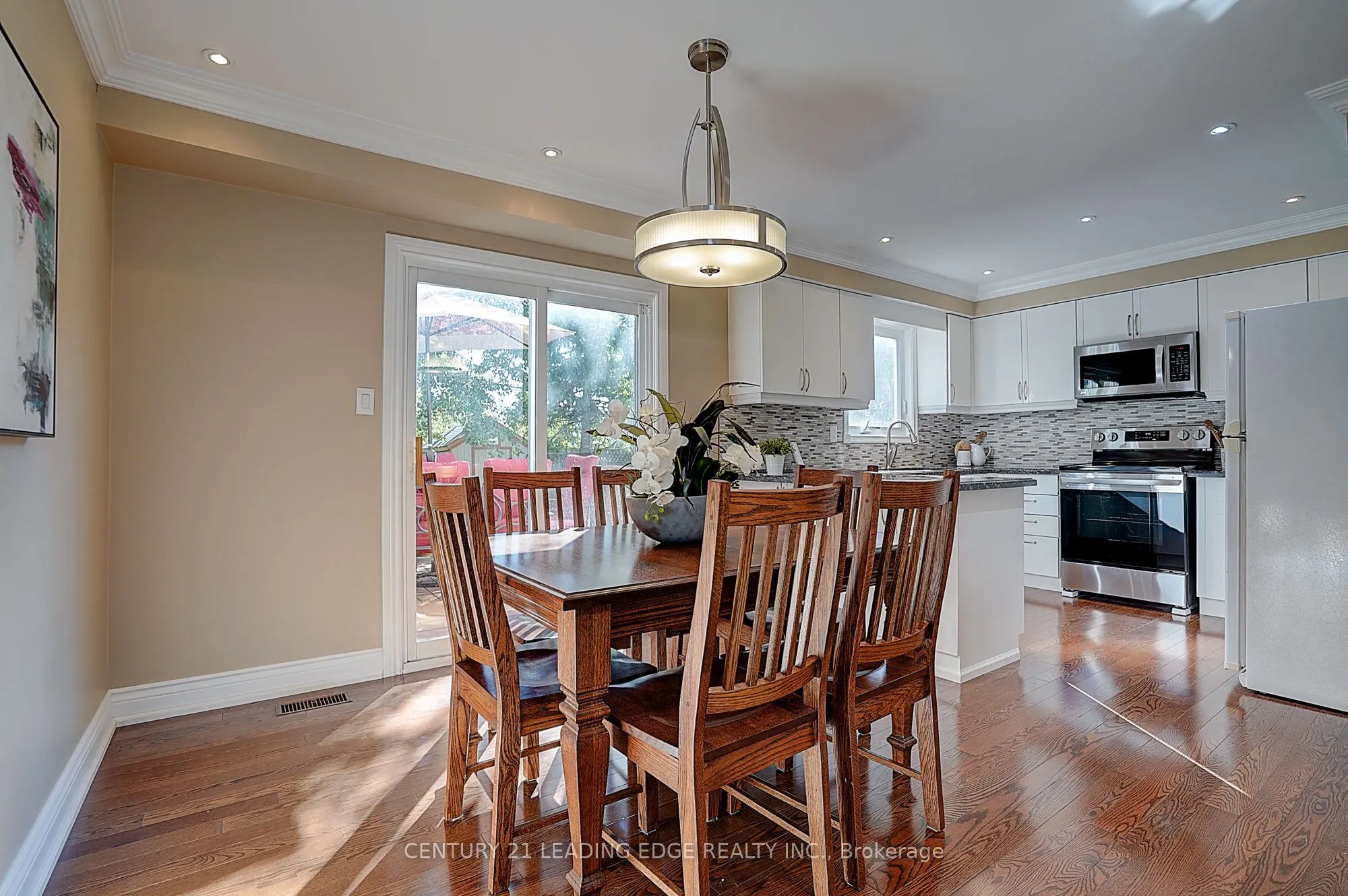 27 Sawyer Crescent