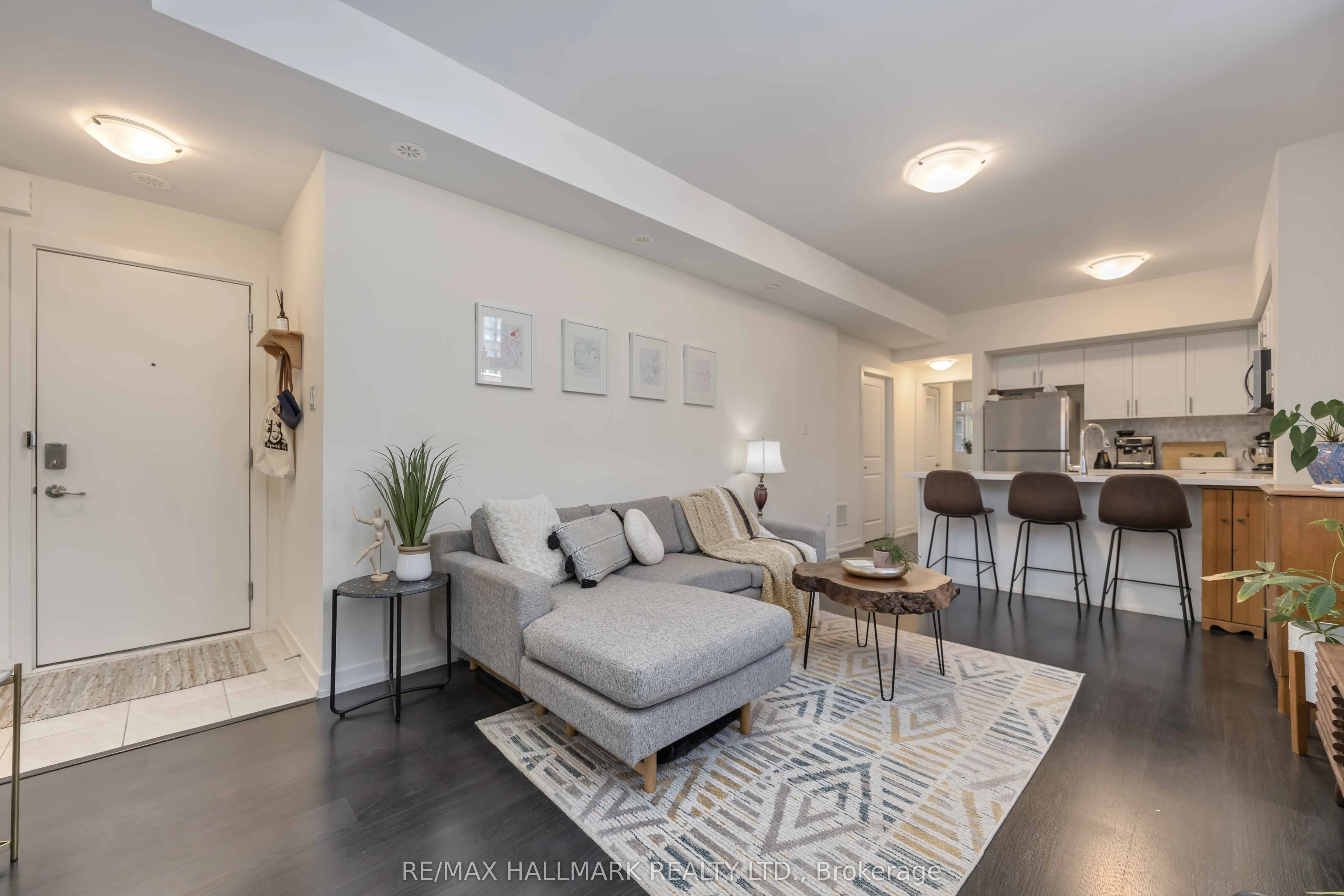 18 Whitaker Way, #244