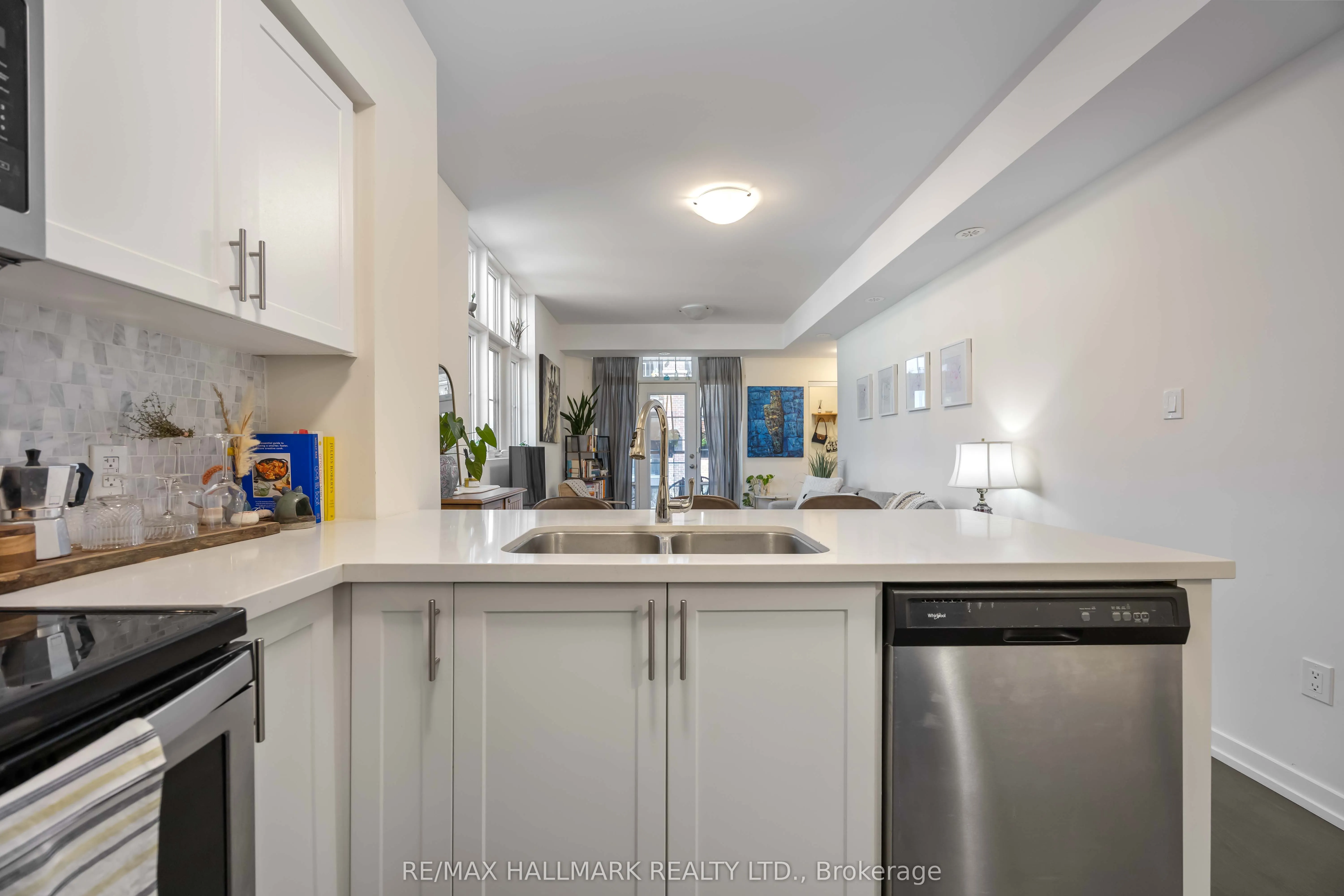 18 Whitaker Way, #244