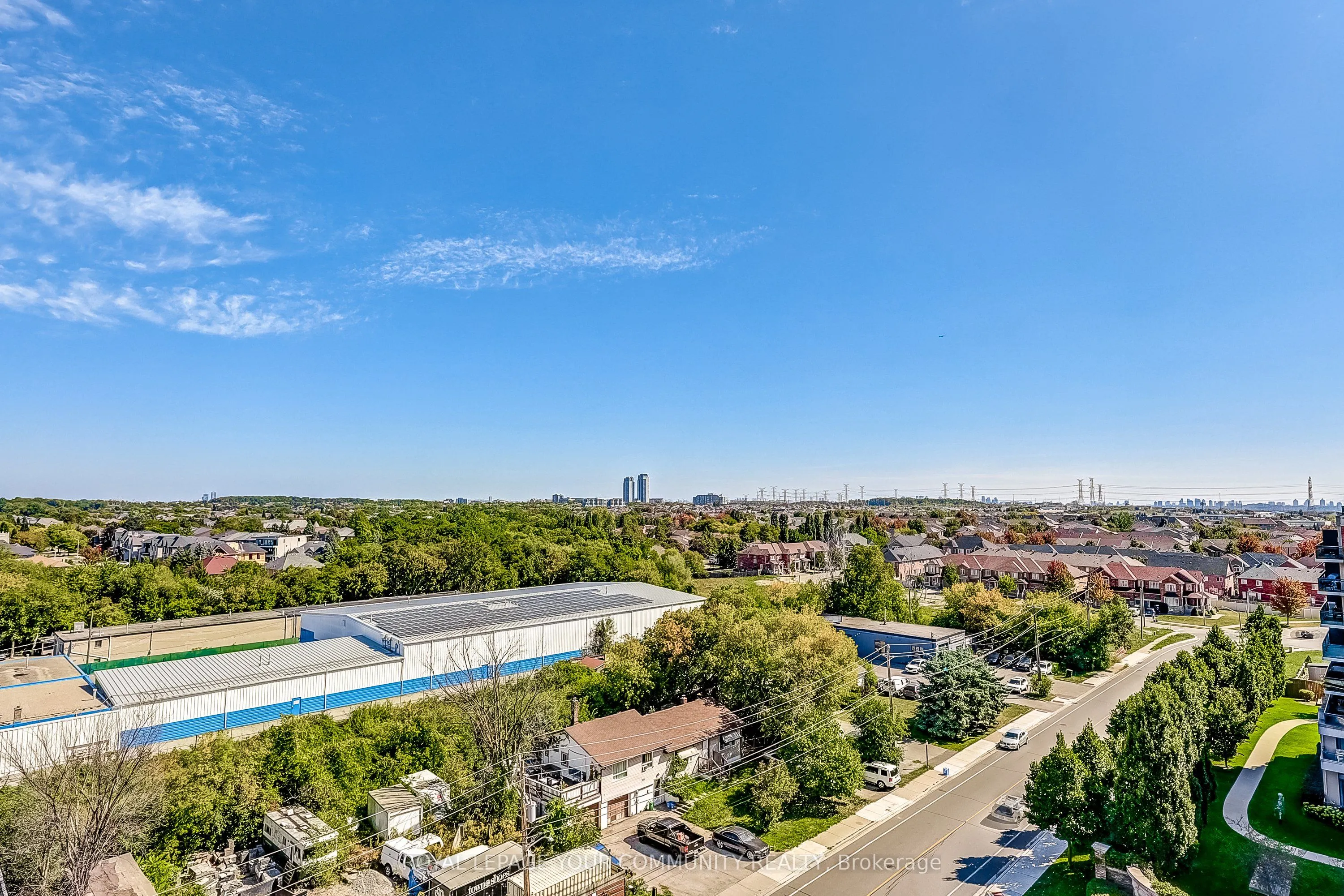 350 Red Maple Road, #905