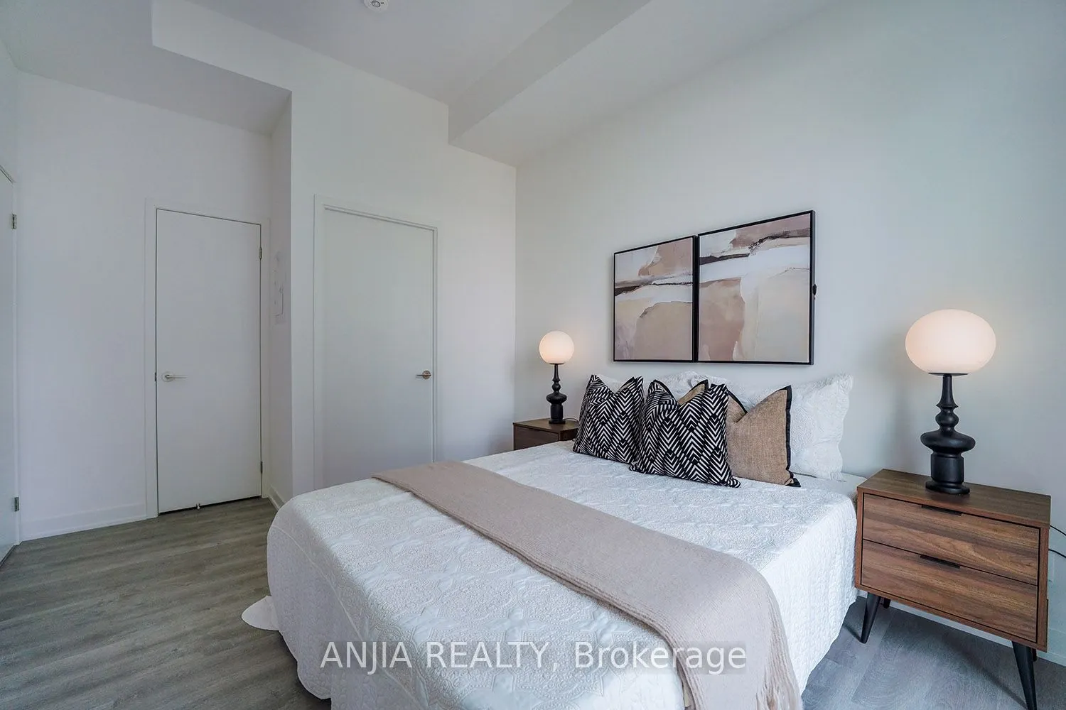 8119 Birchmount Road, #1019