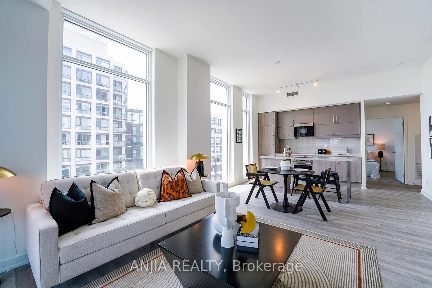 8119 Birchmount Road, #1019