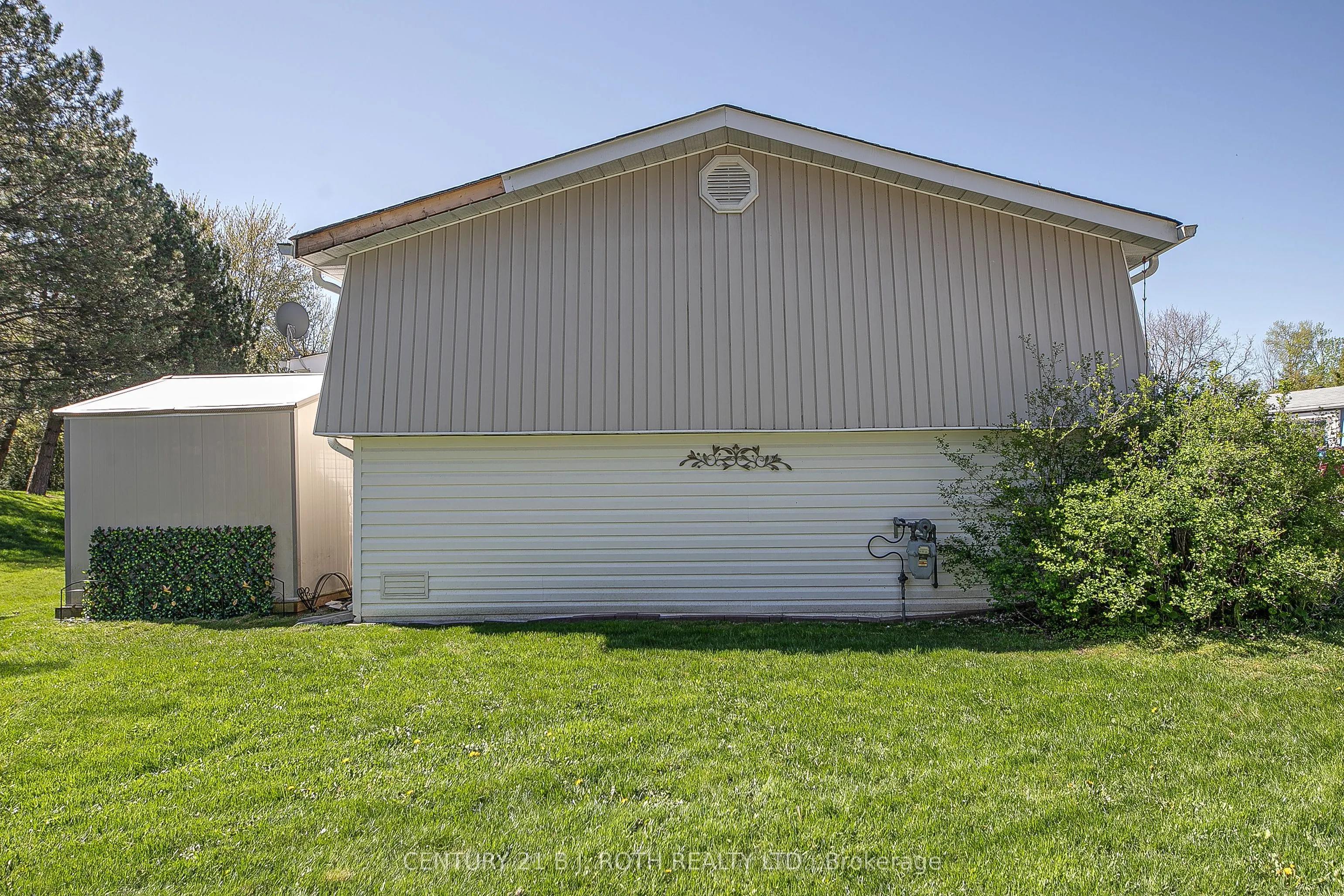 112 Linden Lane