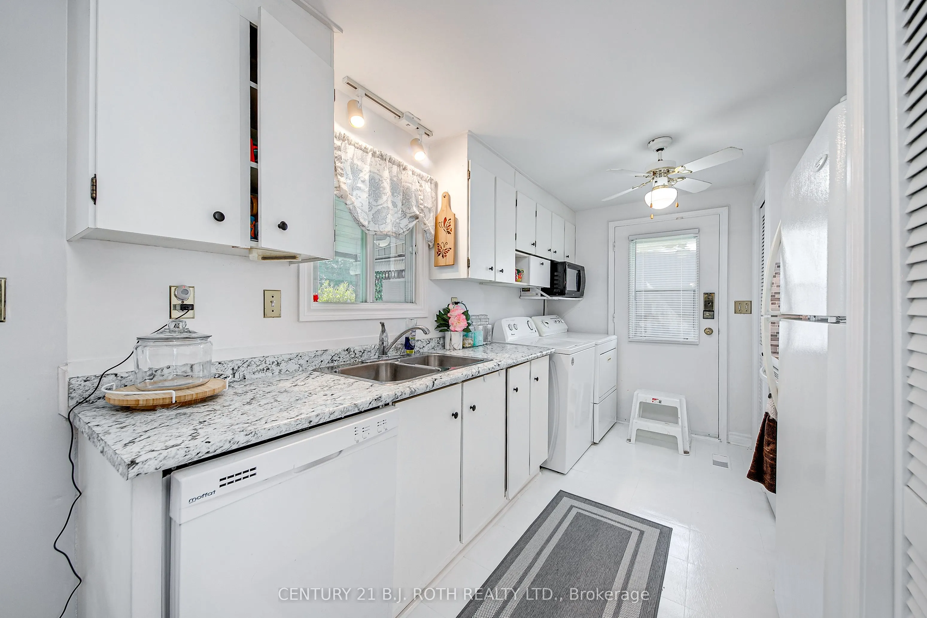 112 Linden Lane