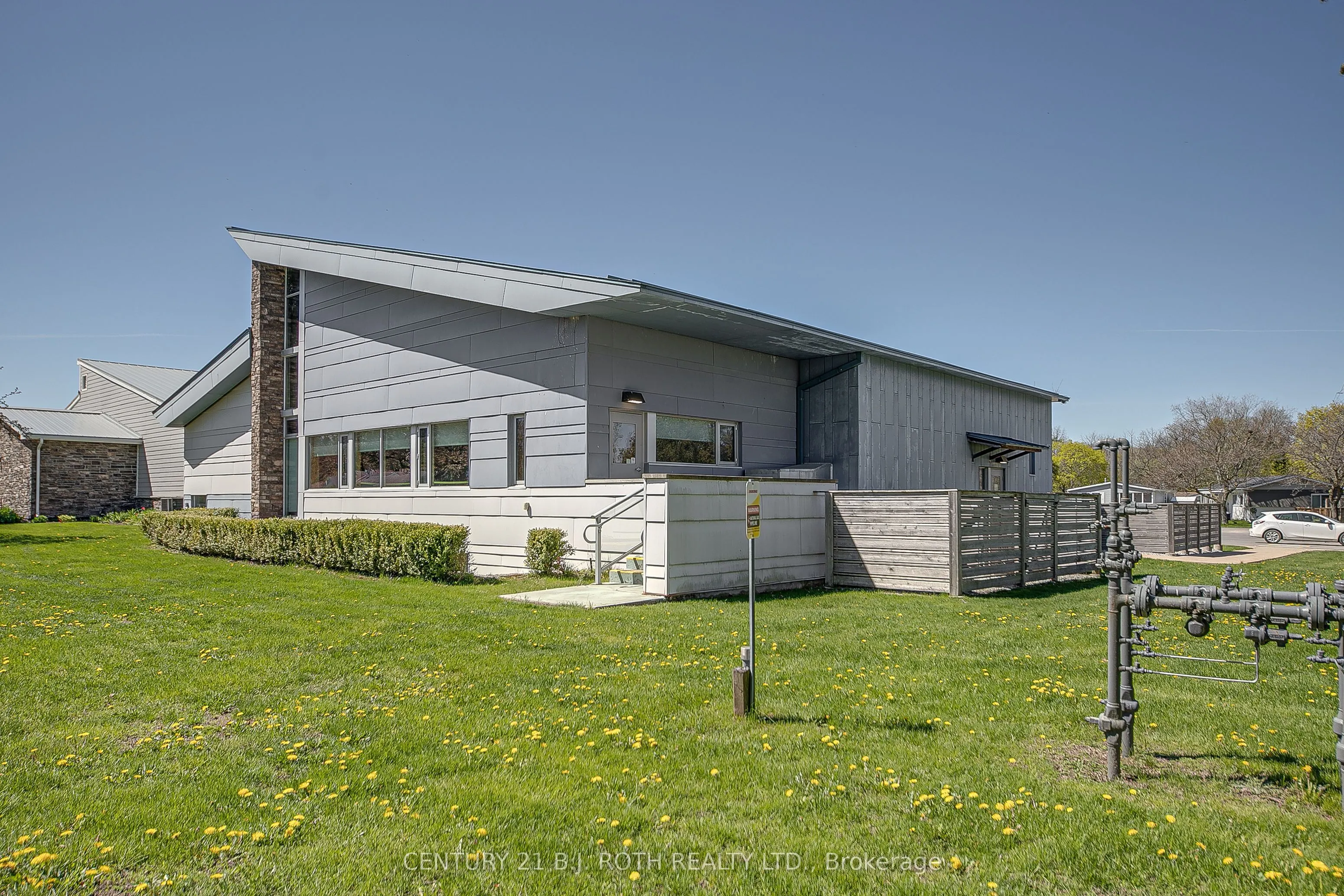 112 Linden Lane