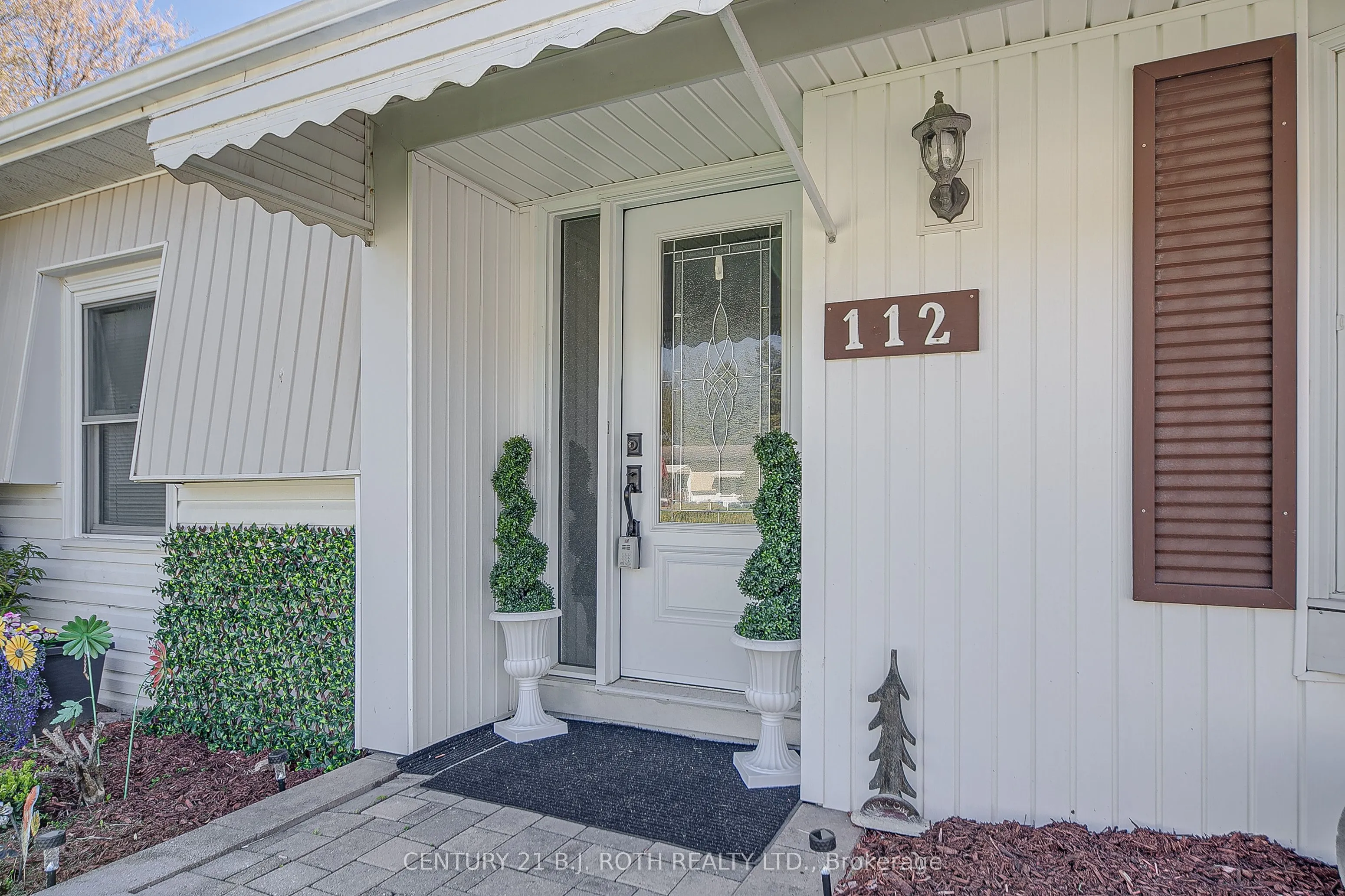 112 Linden Lane