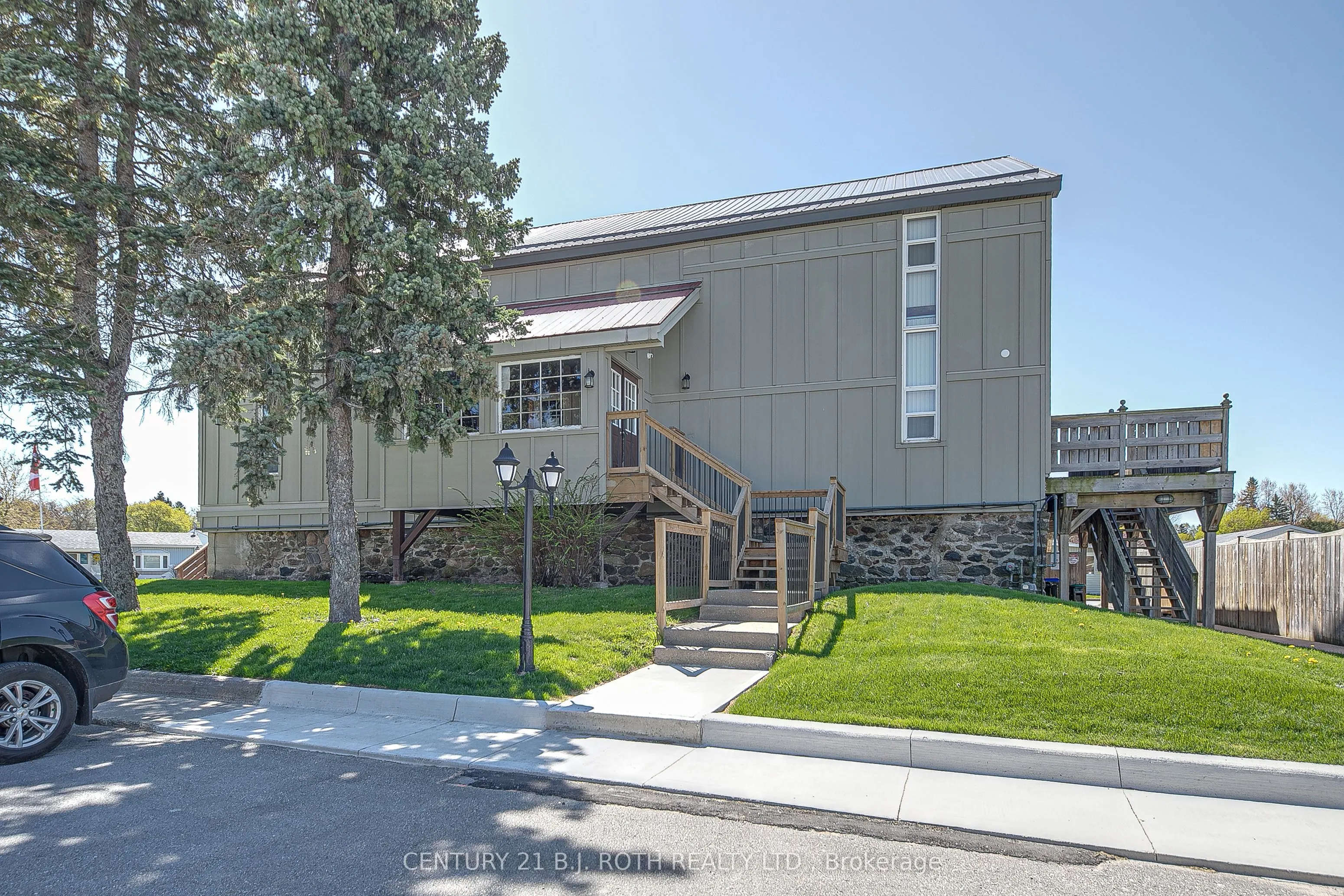 112 Linden Lane