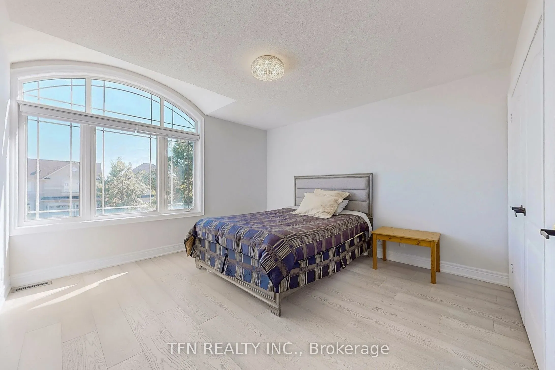 120 Valley Vista Drive