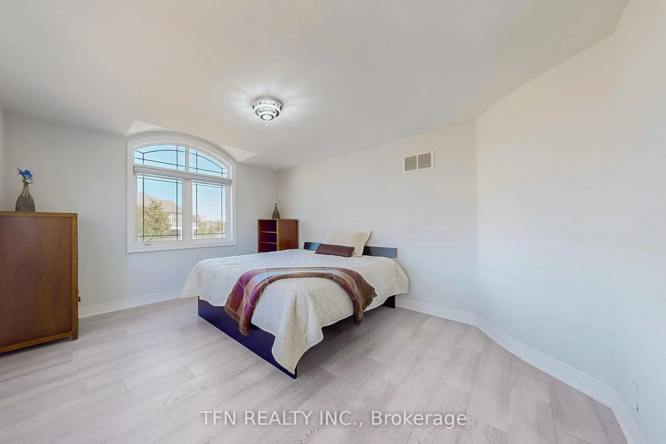 120 Valley Vista Drive