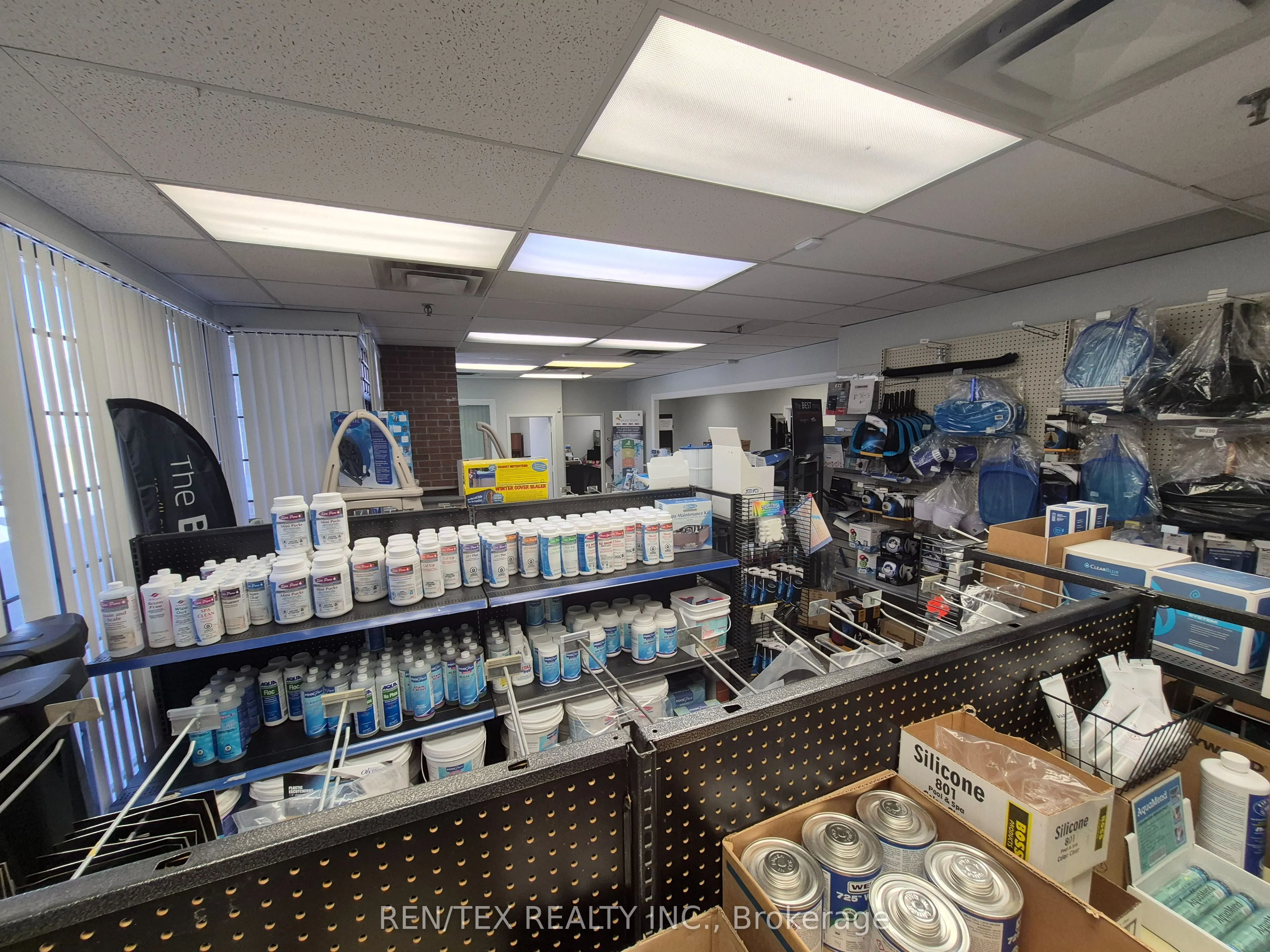 3280 Steeles Avenue W, #21-22