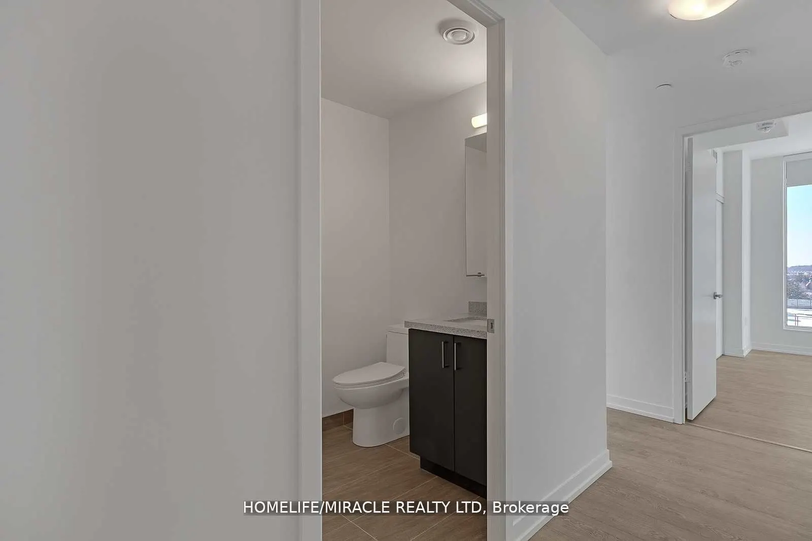 8868 Yonge Street, #821E