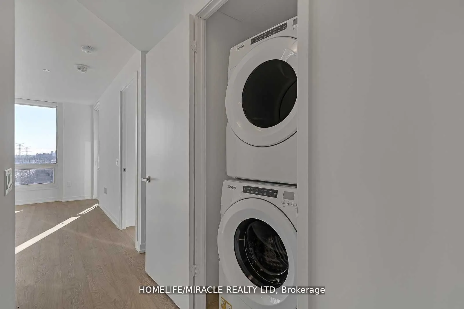 8868 Yonge Street, #821E