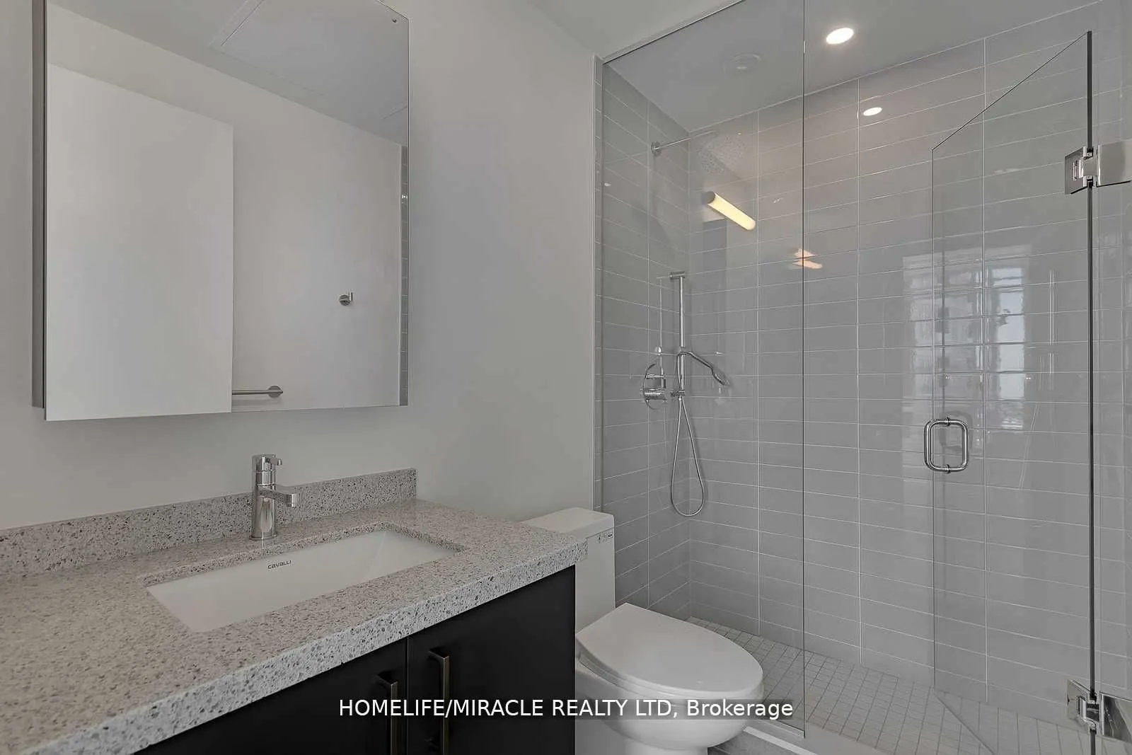 8868 Yonge Street, #821E