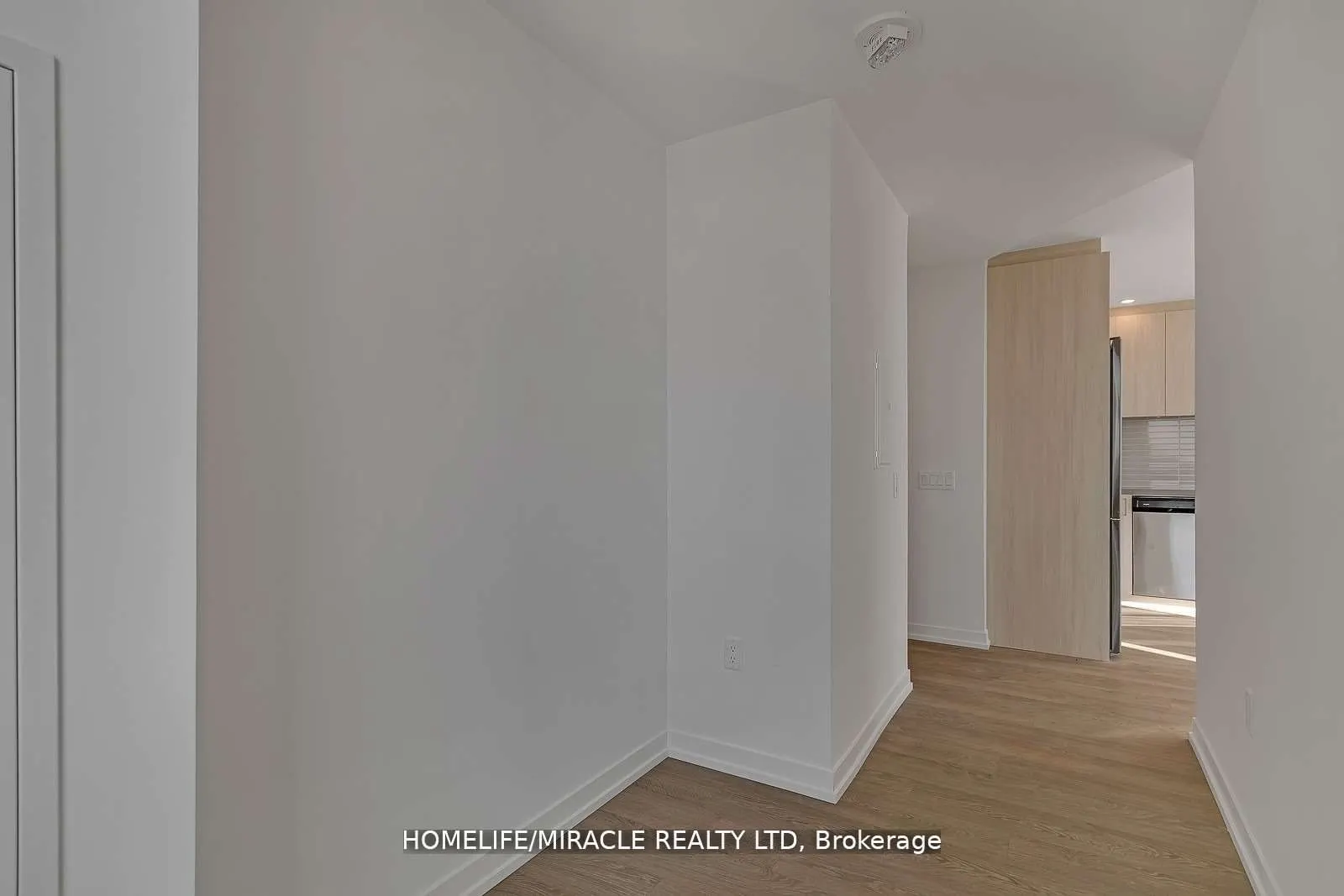 8868 Yonge Street, #821E
