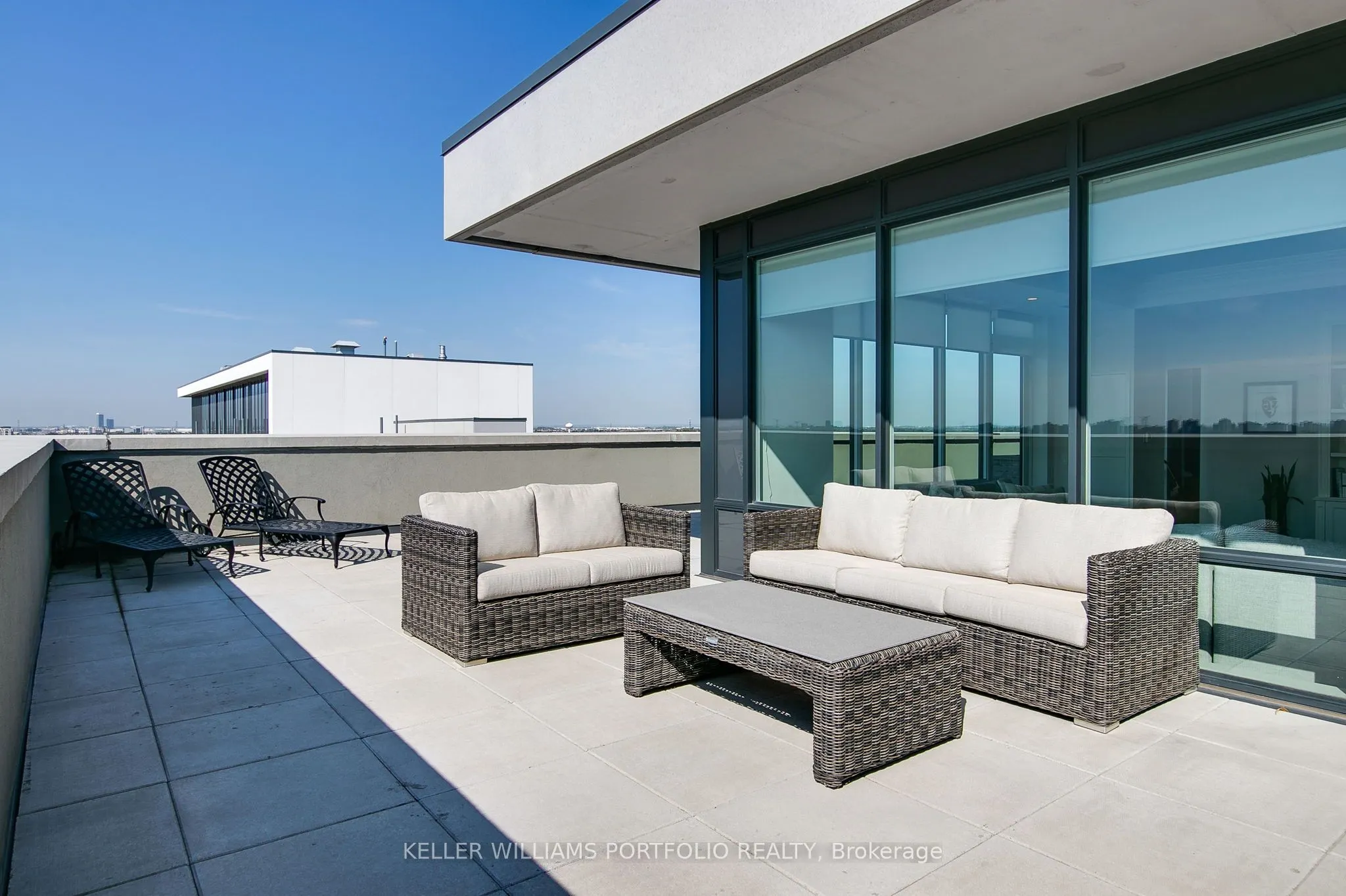 4800 Highway 7, #PH 1005
