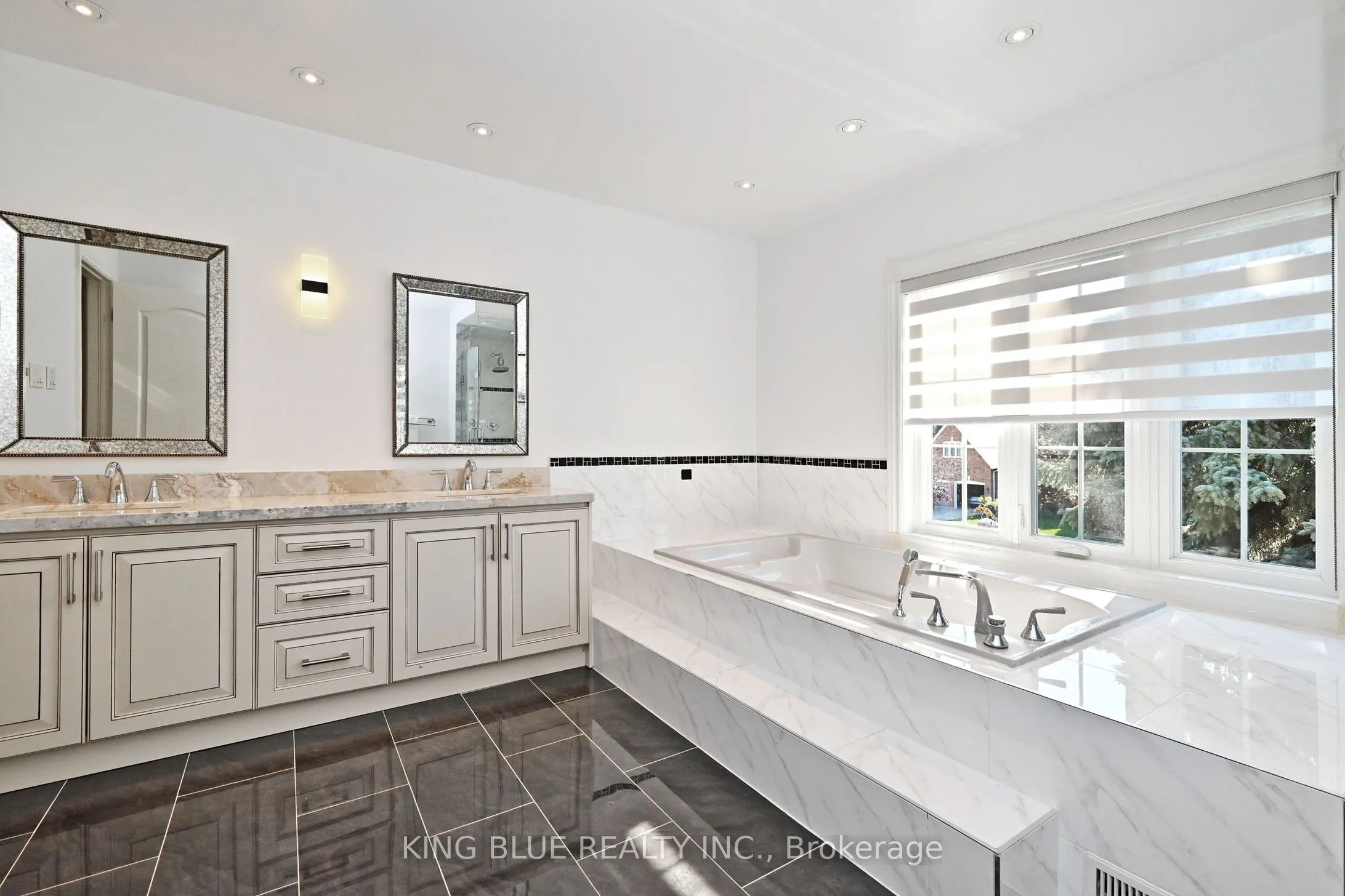 22 Ardwold Gate