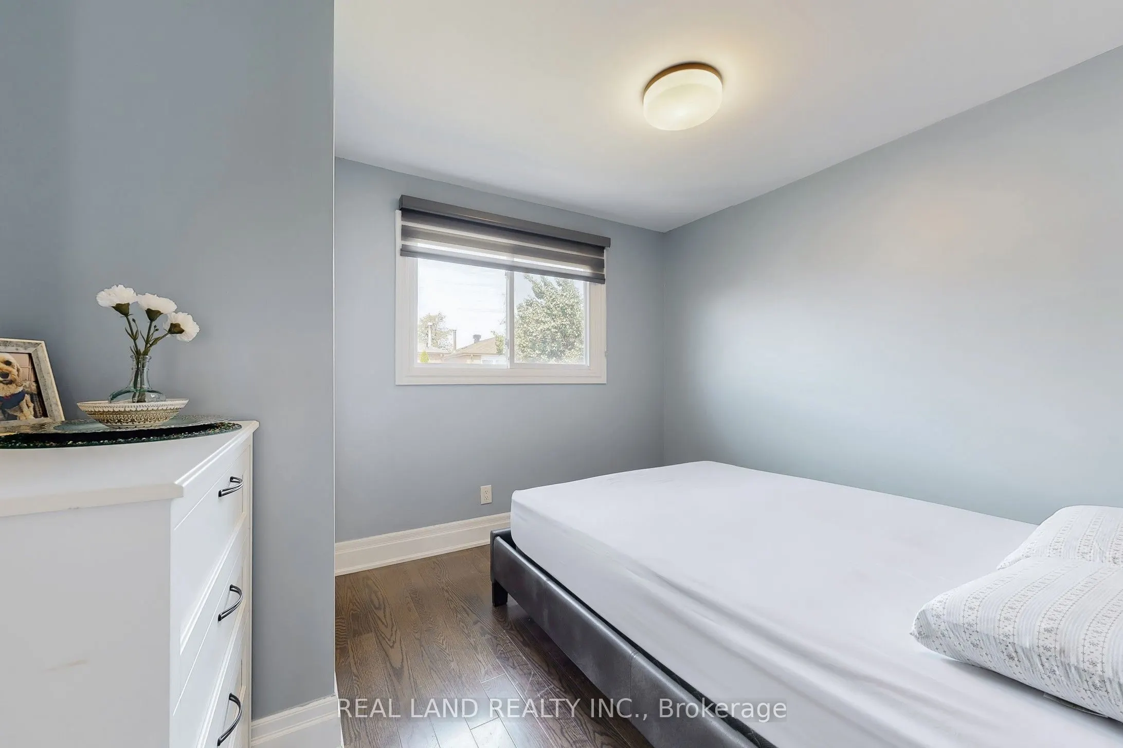 251 Glen Shields Avenue