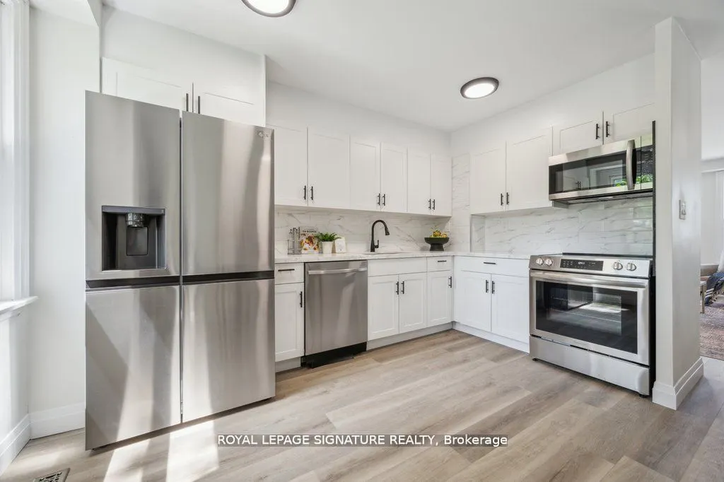 1856 John Street, #06