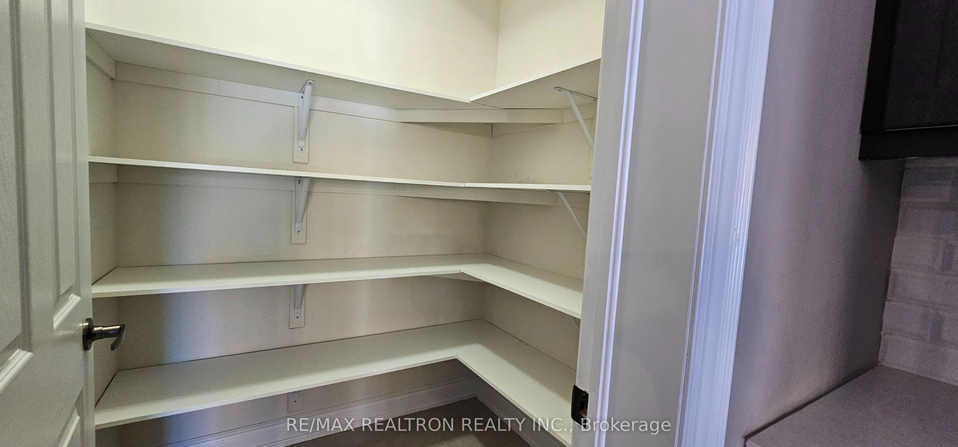 12 Isabella Peach Drive