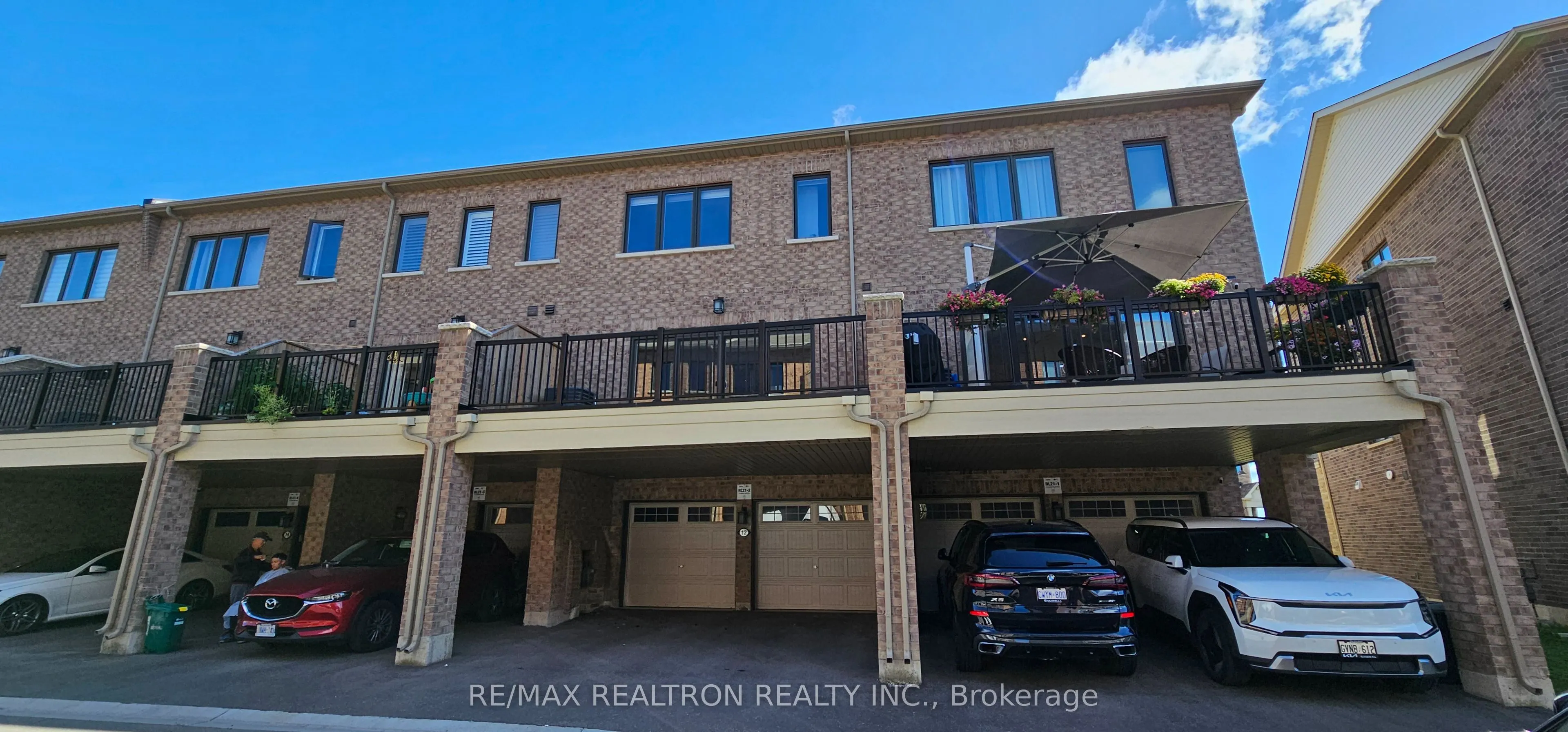 12 Isabella Peach Drive