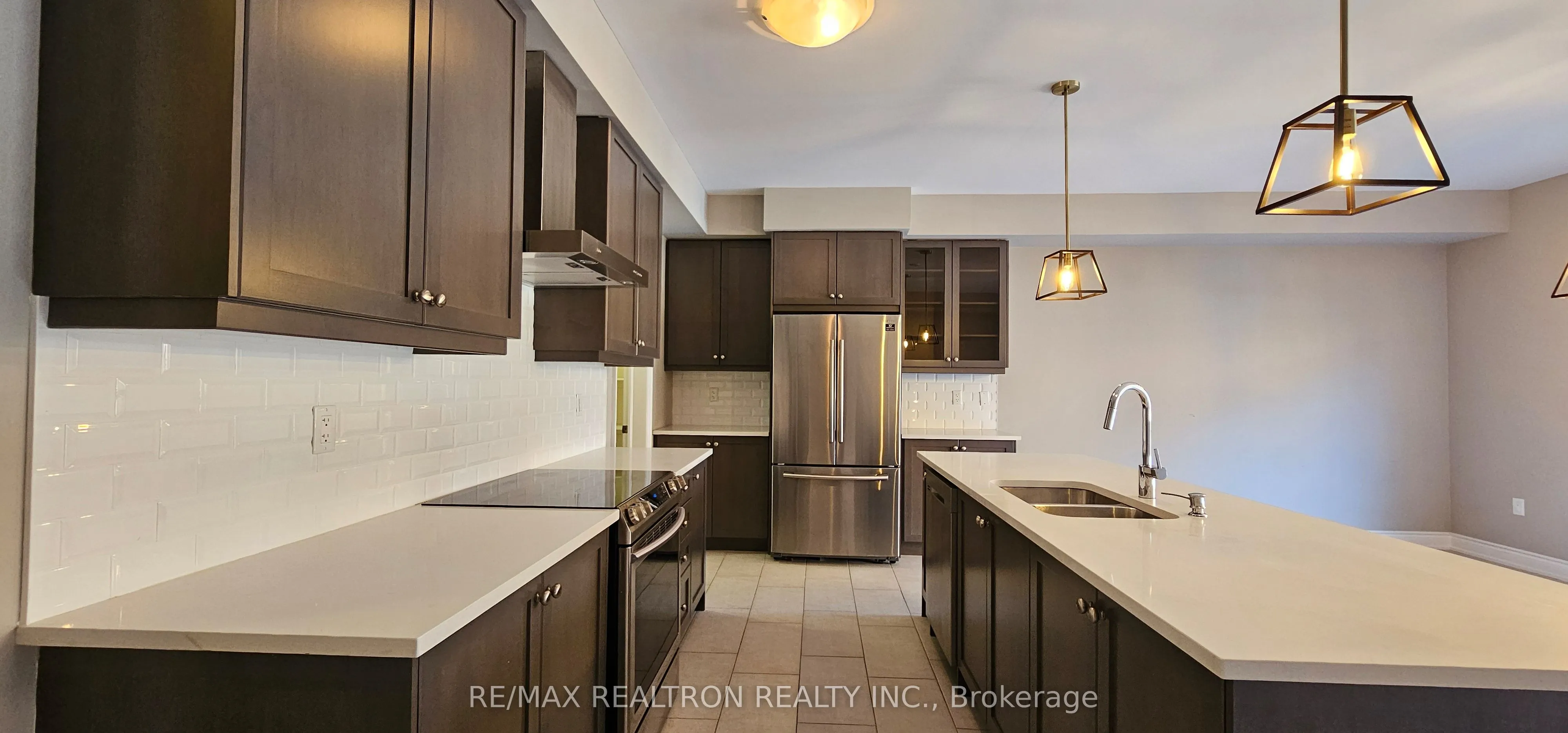 12 Isabella Peach Drive