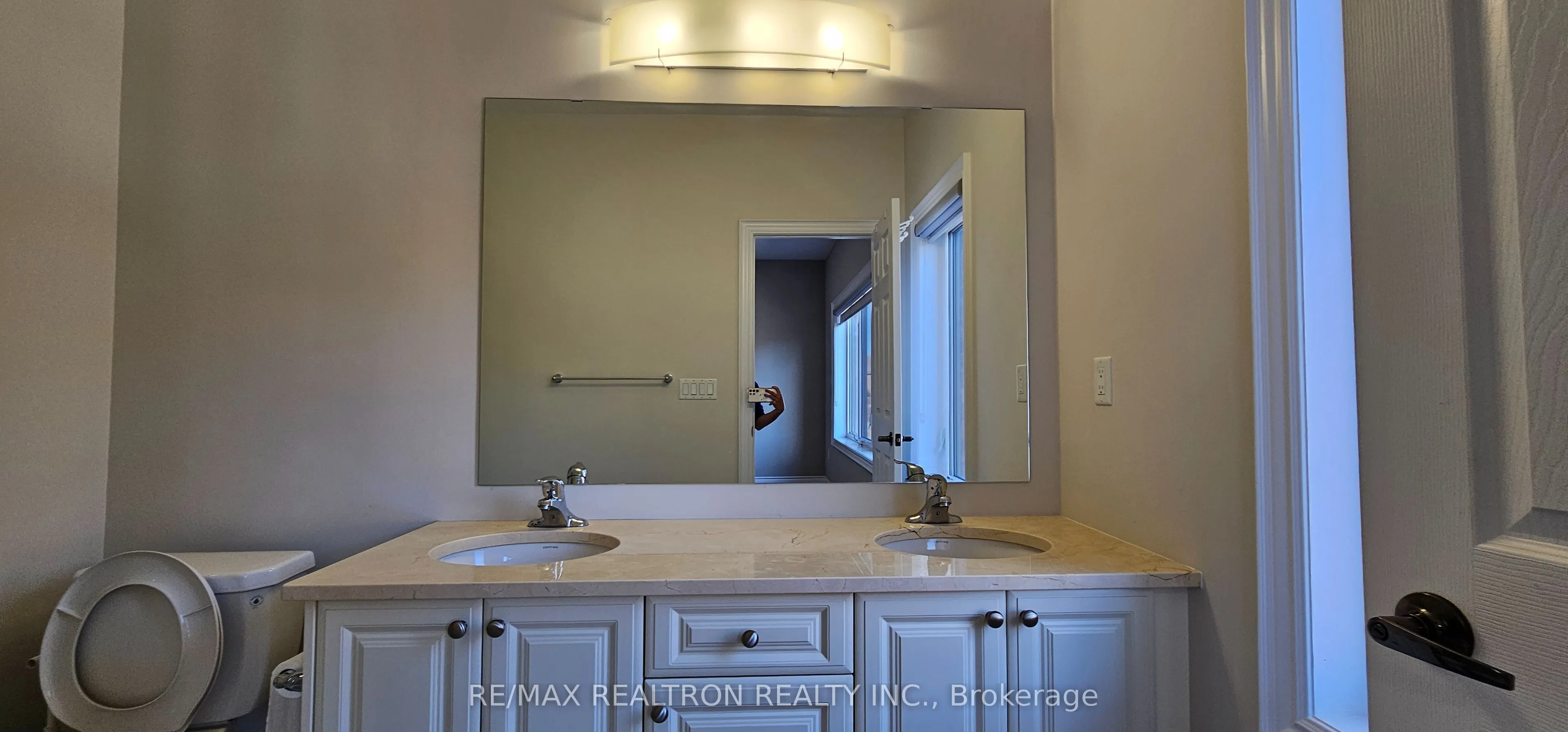 12 Isabella Peach Drive