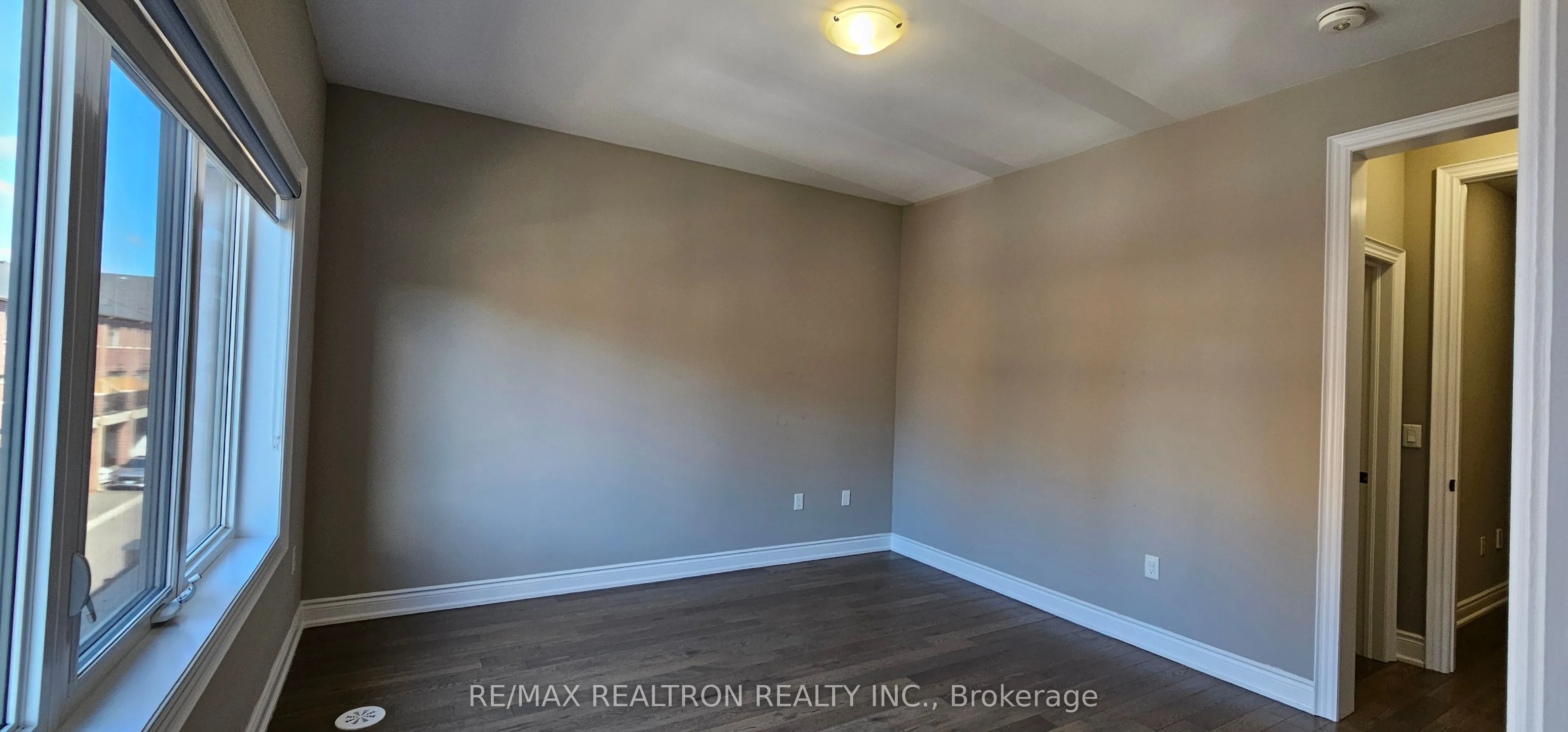 12 Isabella Peach Drive