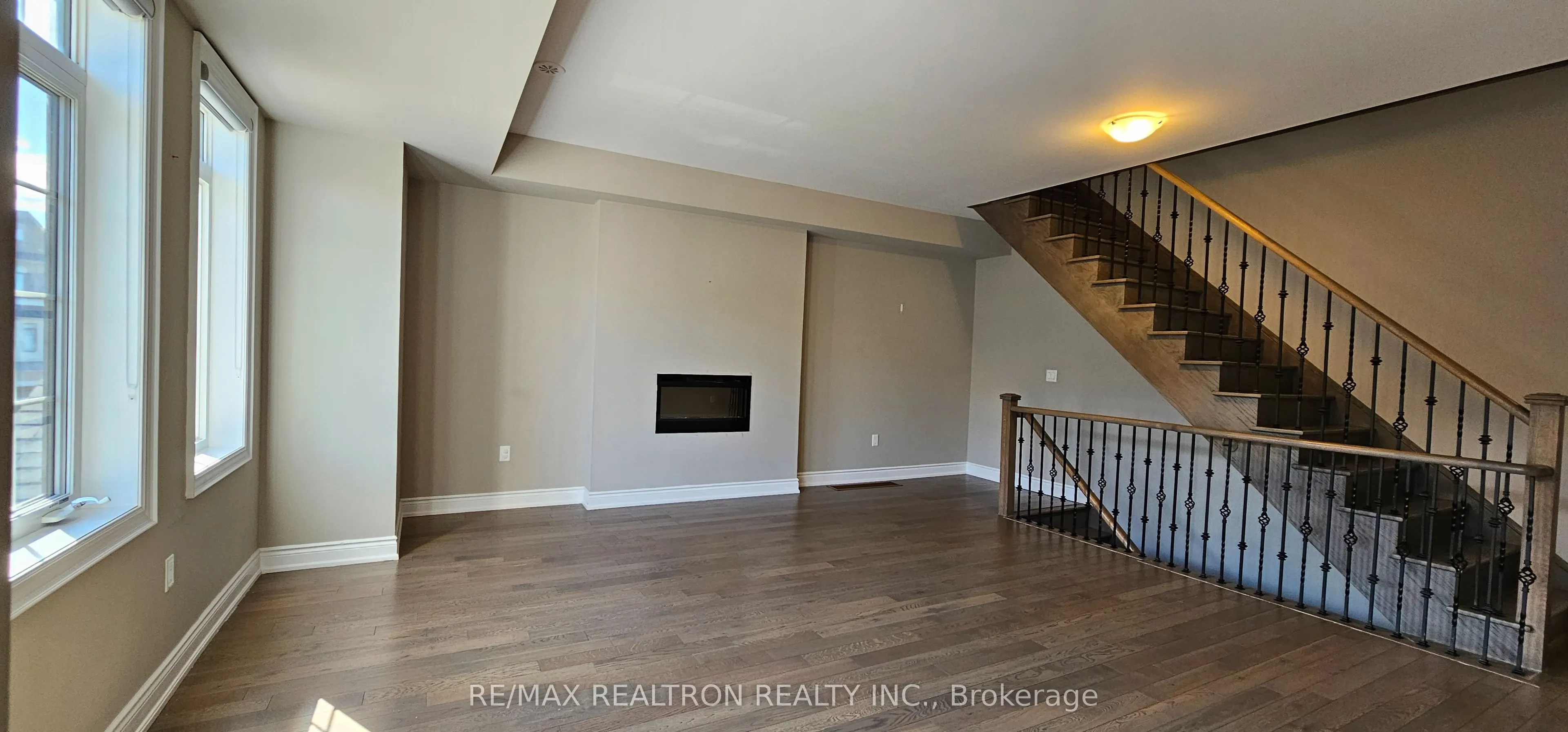 12 Isabella Peach Drive