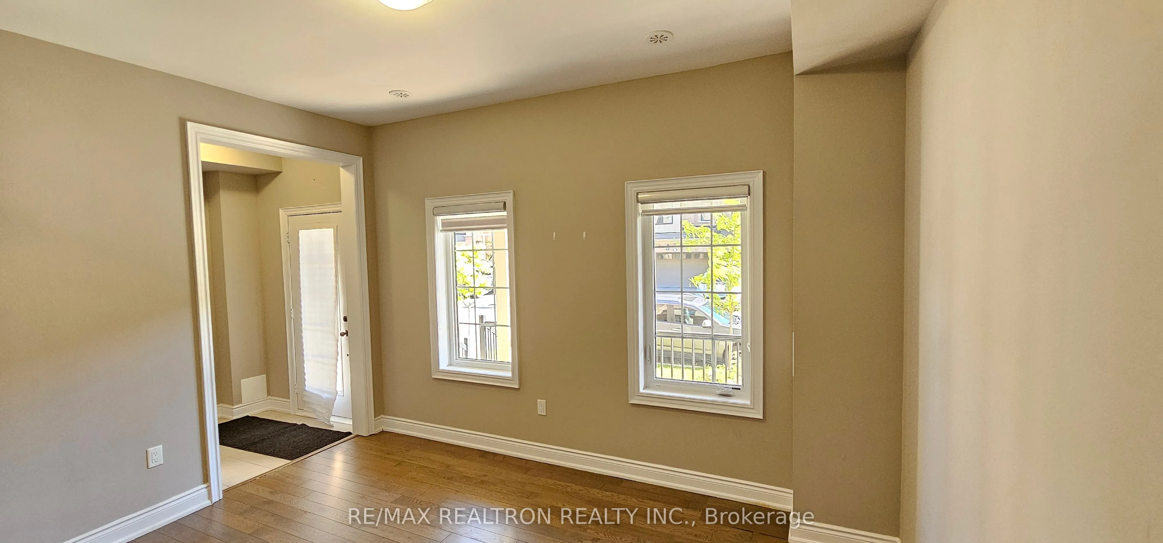 12 Isabella Peach Drive