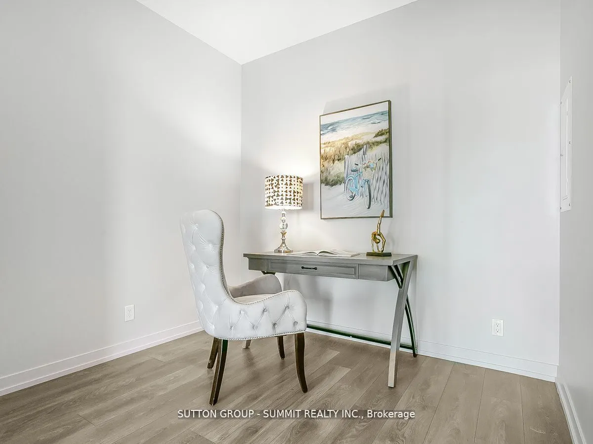 950 Portage Parkway, #1103