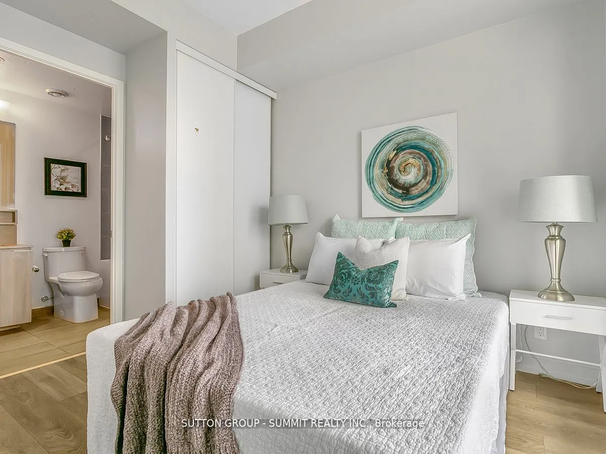 950 Portage Parkway, #1103